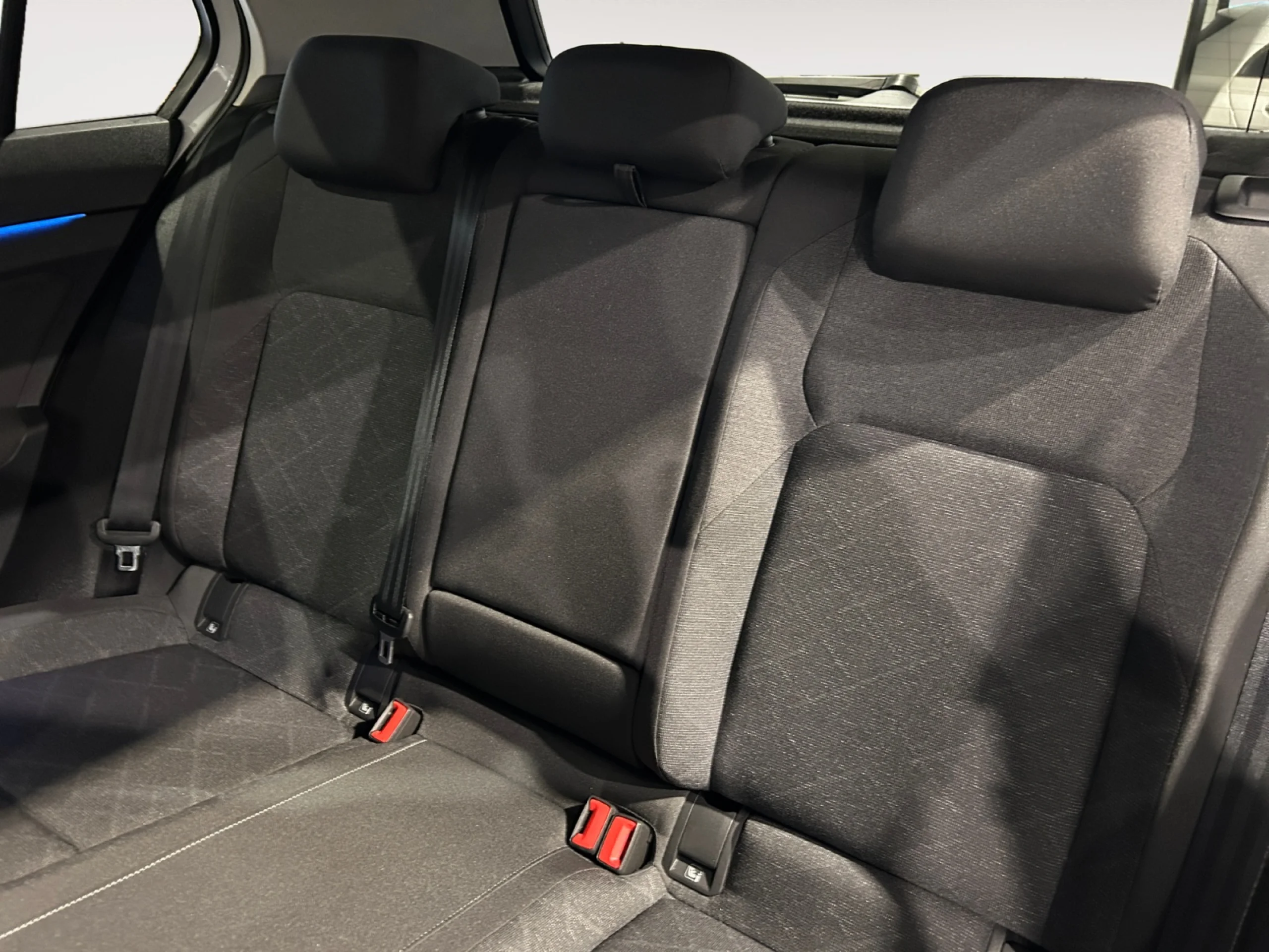 VOLKSWAGEN GOLF LIFE 2.0 TDI 85KW (115CV) - Foto 6