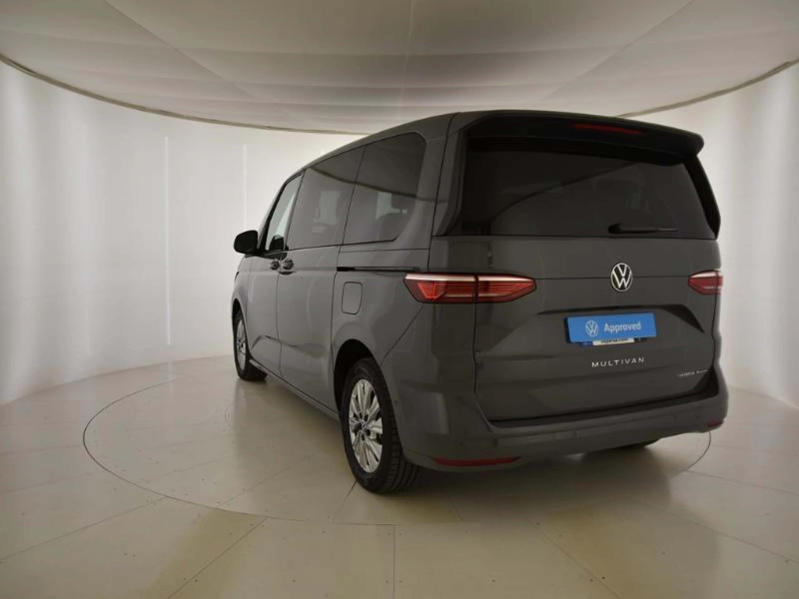 VW COMERCIALES Multivan MULTIVAN   MULTIVAN    1.5 EHYBRID 130 KW (177 CV) / 100 KW (136 CV) DSG 6 VEL. 4MOTION    19,7 KWH - Foto 2