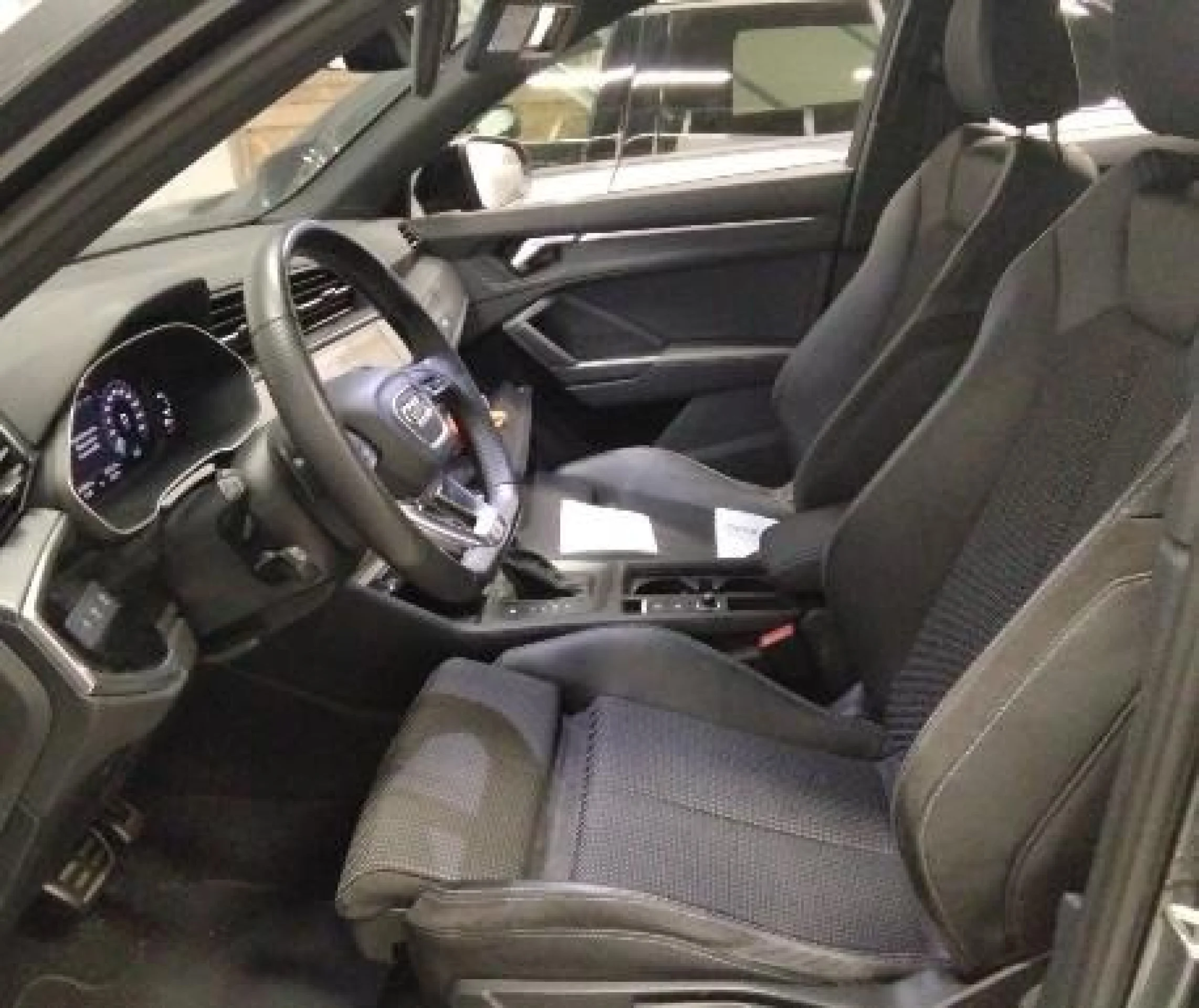 AUDI Q3 BLACK LINE 35 TDI 110KW (150CV) S TRONIC - Foto 2