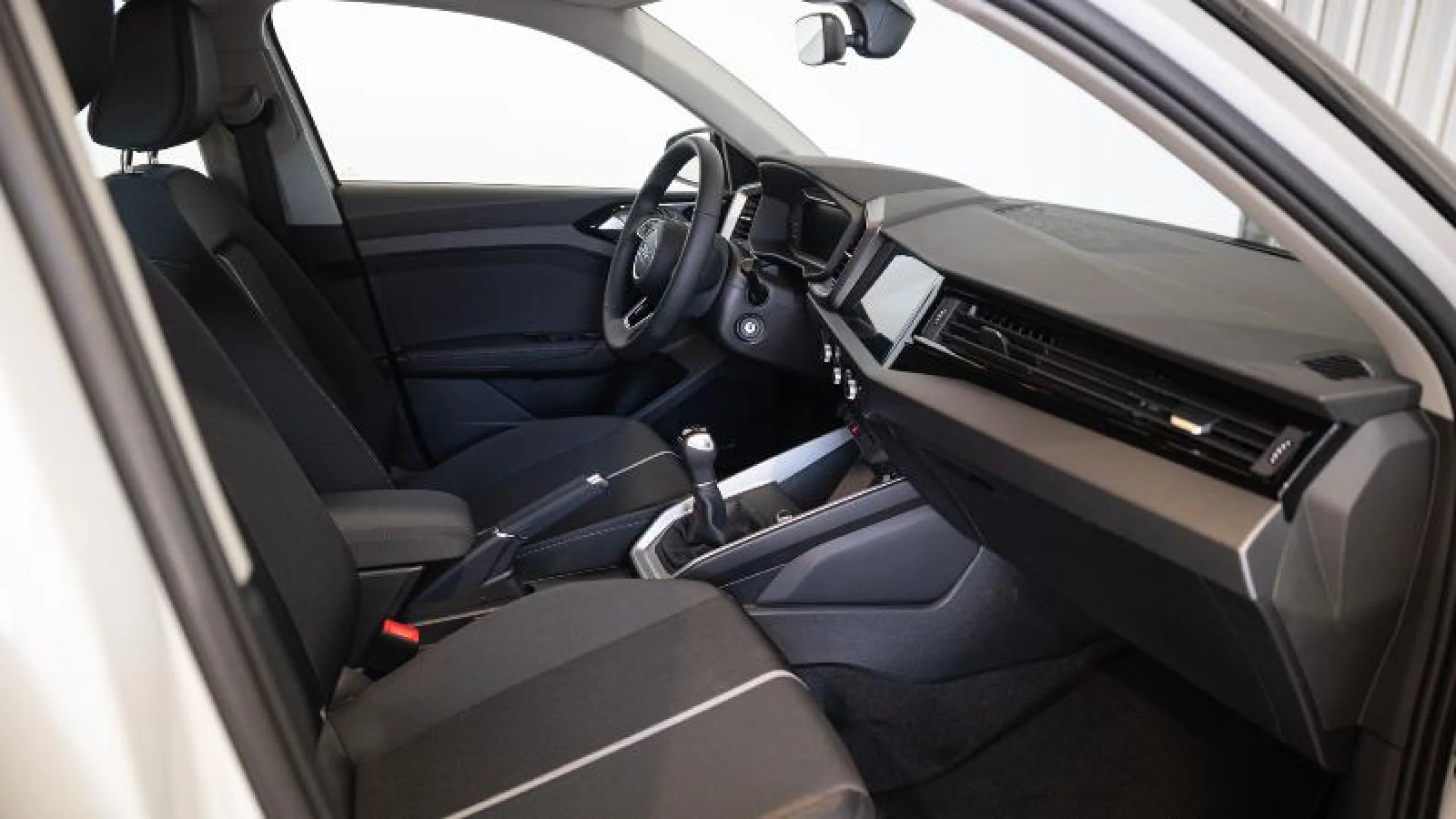 AUDI A1 SPORTBACK ADVANCED 25 TFSI 70KW (95CV) - Foto 9