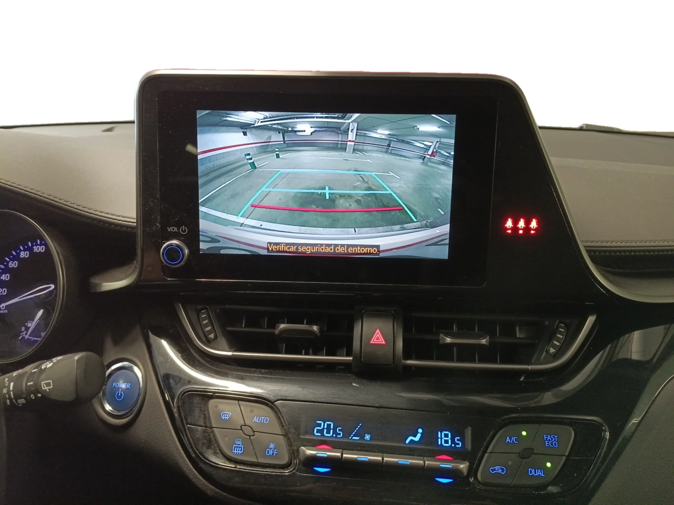 TOYOTA C HR 1.8 125H ADVANCE - Foto 9