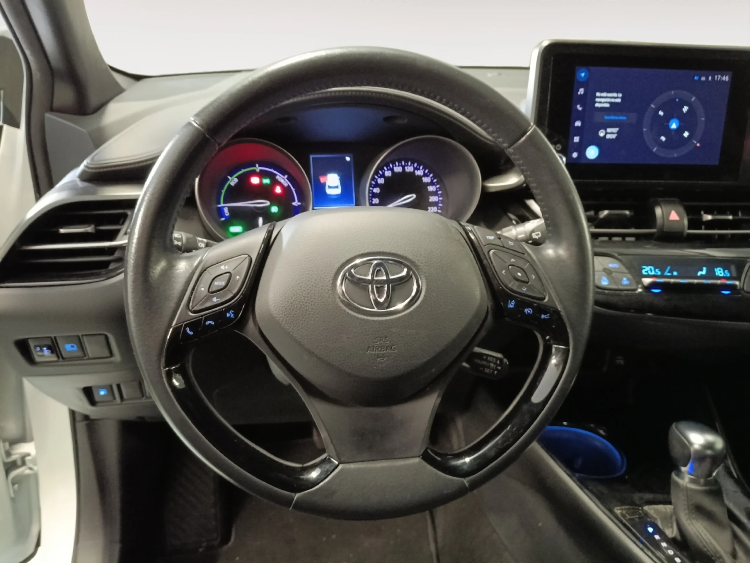 TOYOTA C HR 1.8 125H ADVANCE - Foto 11