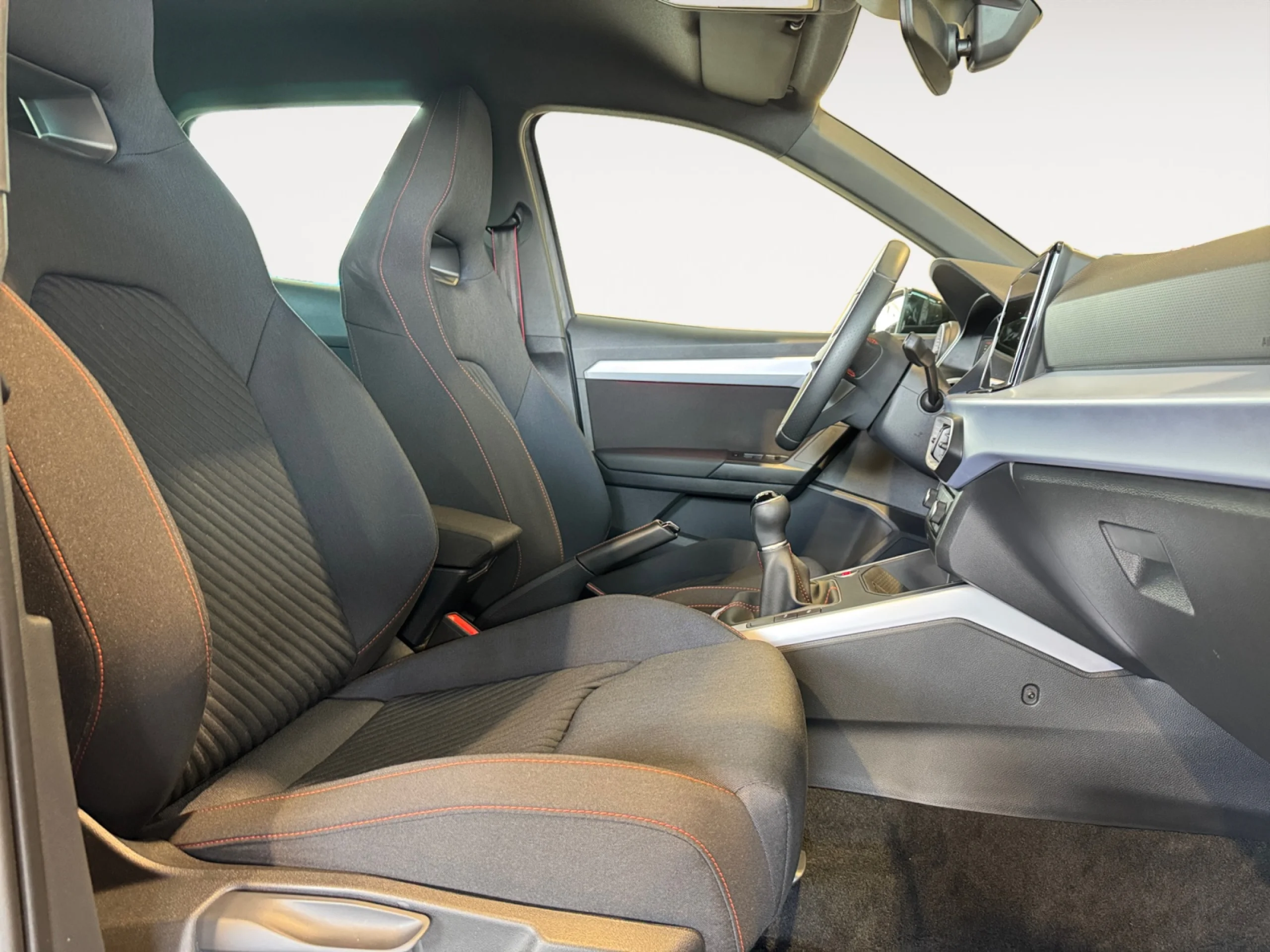 SEAT ARONA 1.0 TSI 85KW (115CV) FR SPECIAL EDITION - Foto 5