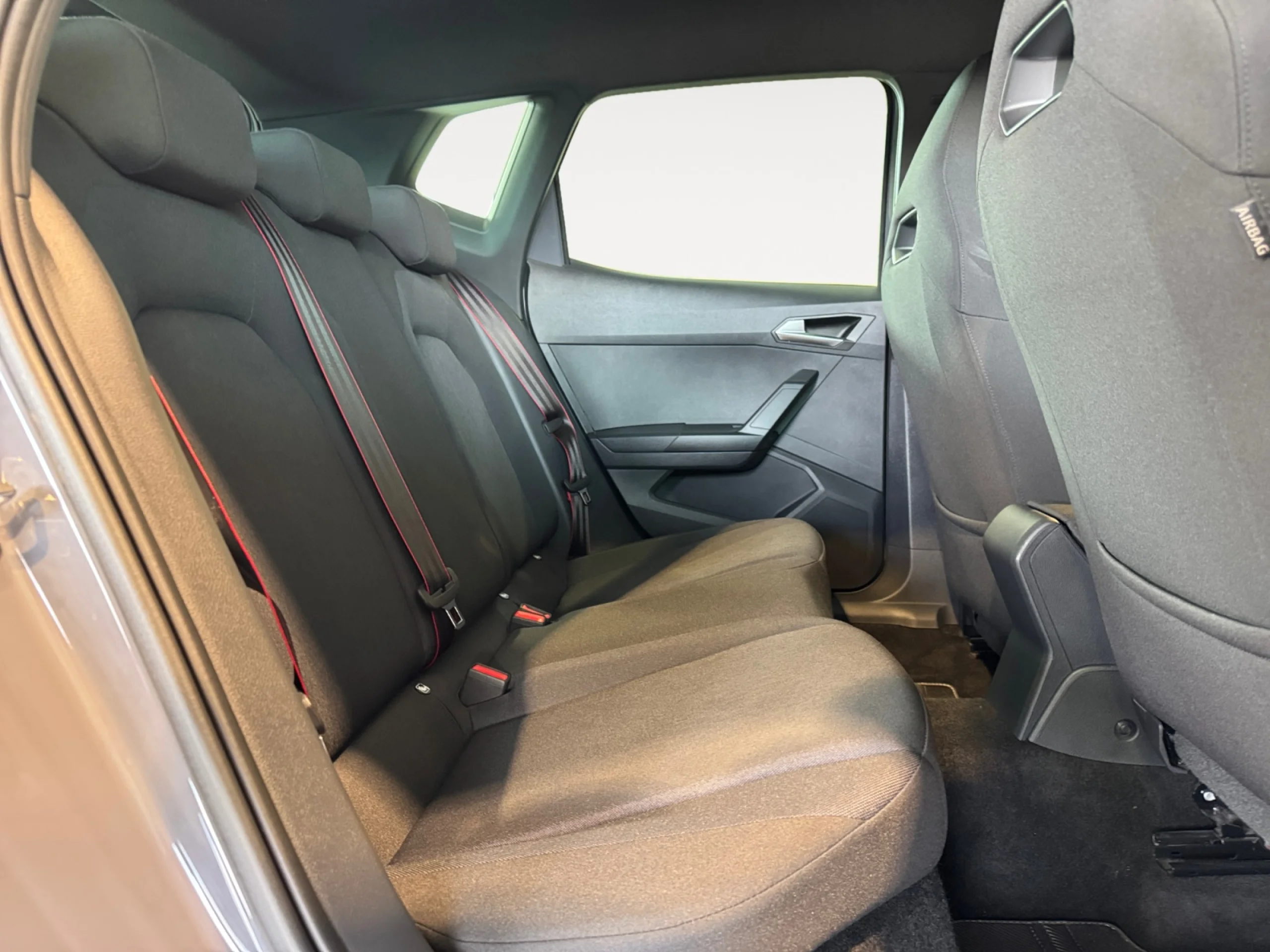 SEAT ARONA 1.0 TSI 85KW (115CV) FR SPECIAL EDITION - Foto 6