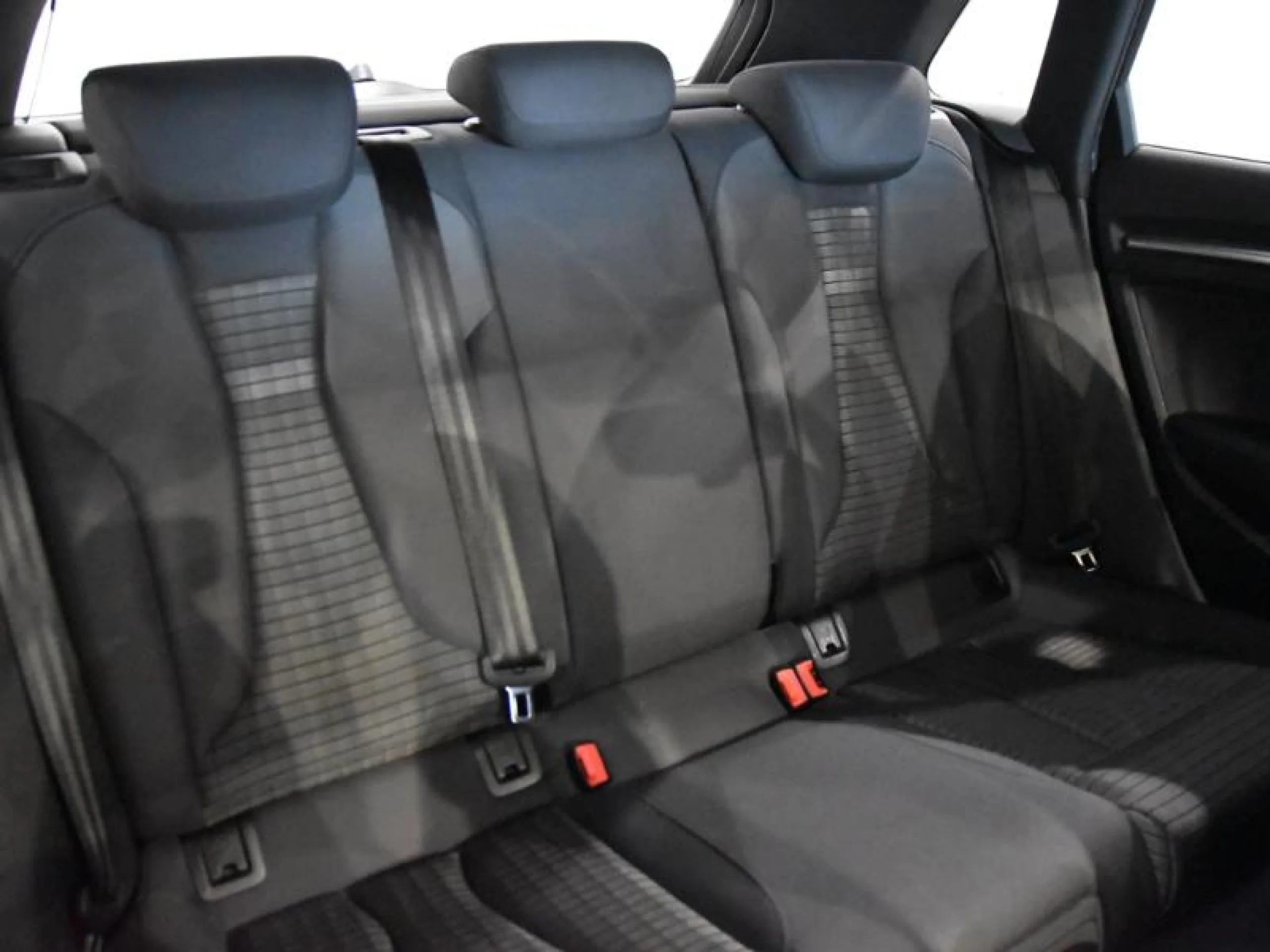 AUDI A3 S LINE EDITION 1.6 TDI S TRONIC SPORTB - Foto 6