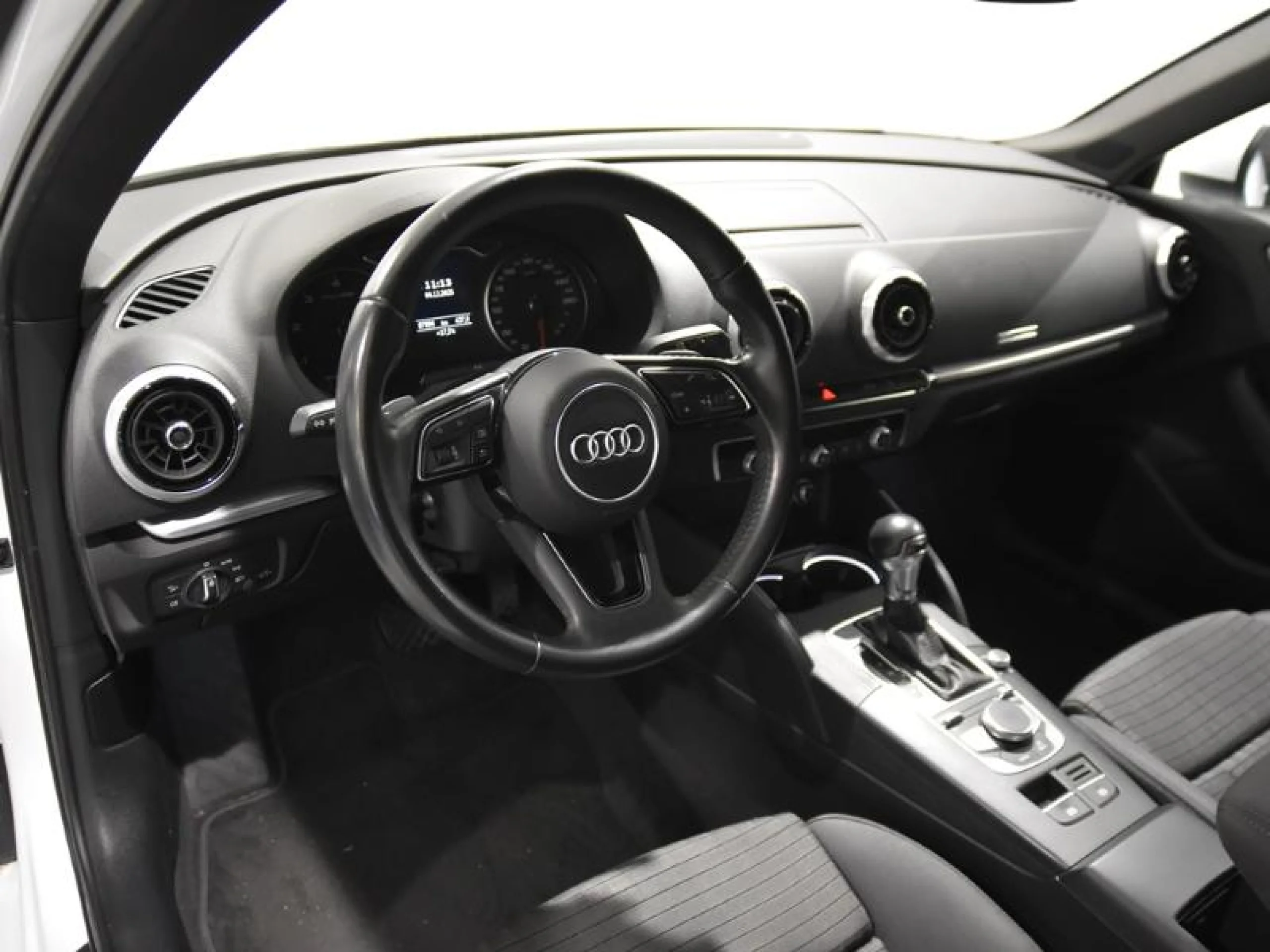 AUDI A3 S LINE EDITION 1.6 TDI S TRONIC SPORTB - Foto 9