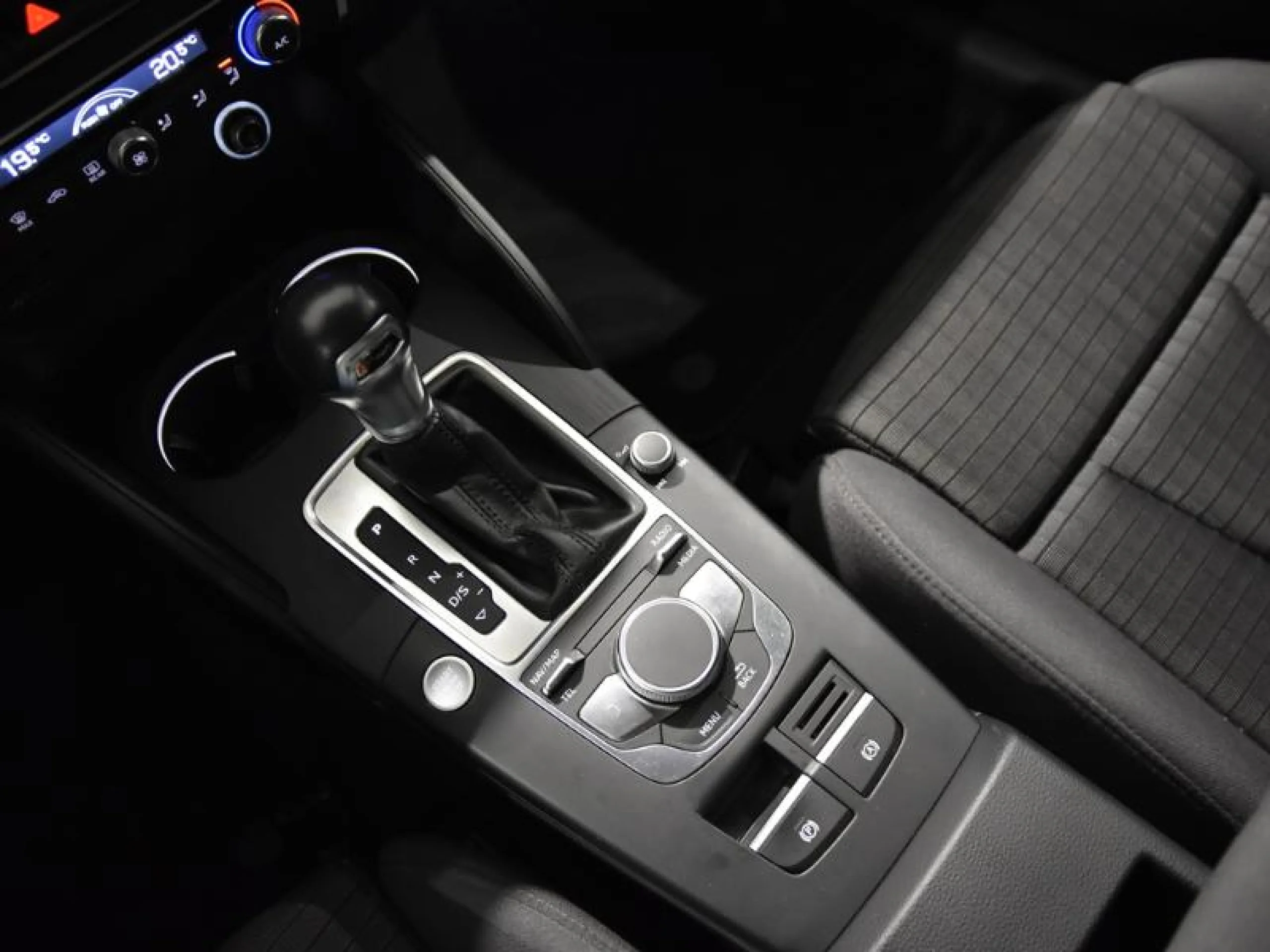 AUDI A3 S LINE EDITION 1.6 TDI S TRONIC SPORTB - Foto 10