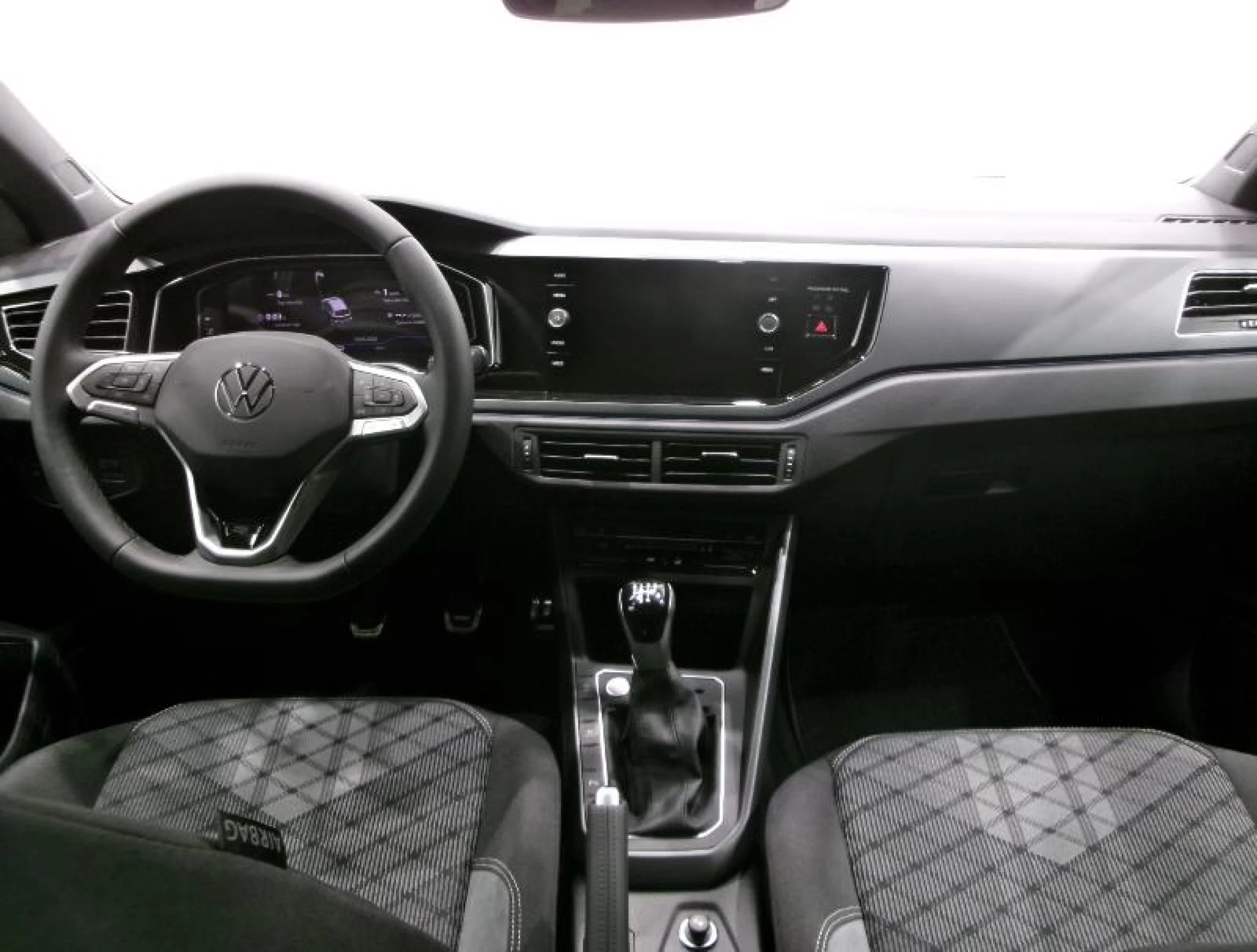 VOLKSWAGEN POLO R LINE 1.0 TSI 70KW (95CV) - Foto 4