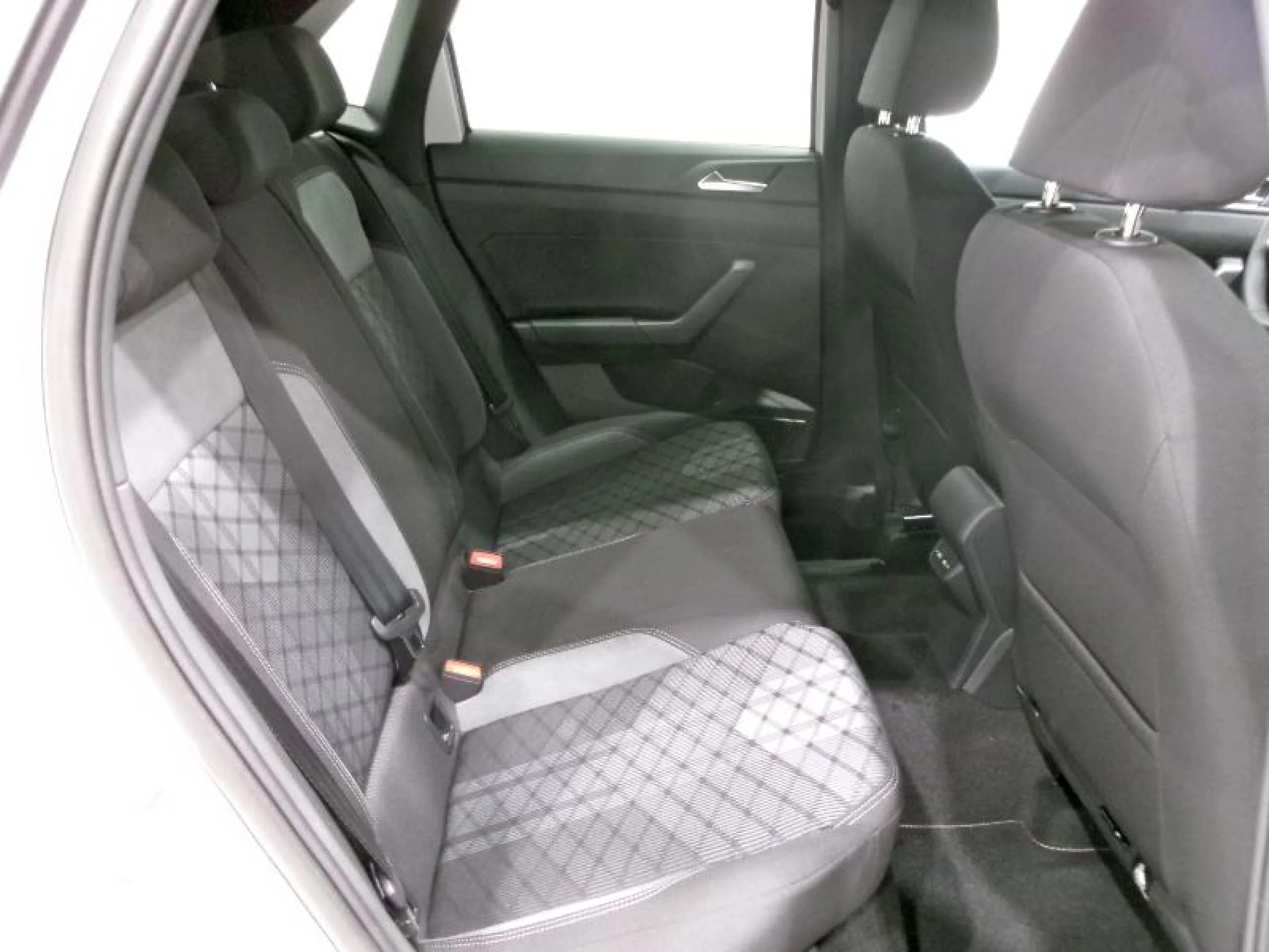 VOLKSWAGEN POLO R LINE 1.0 TSI 70KW (95CV) - Foto 6