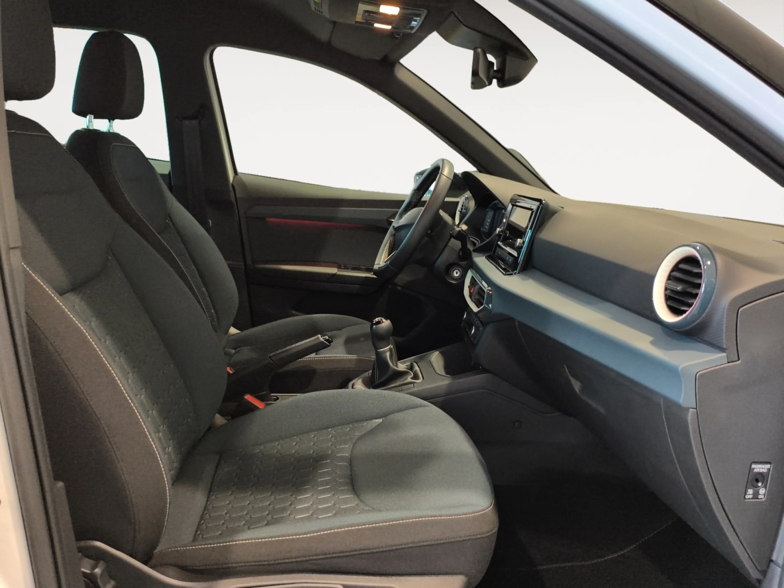 SEAT ARONA 1.0 TSI 85KW (115CV) START&STOP STYLE - Foto 5