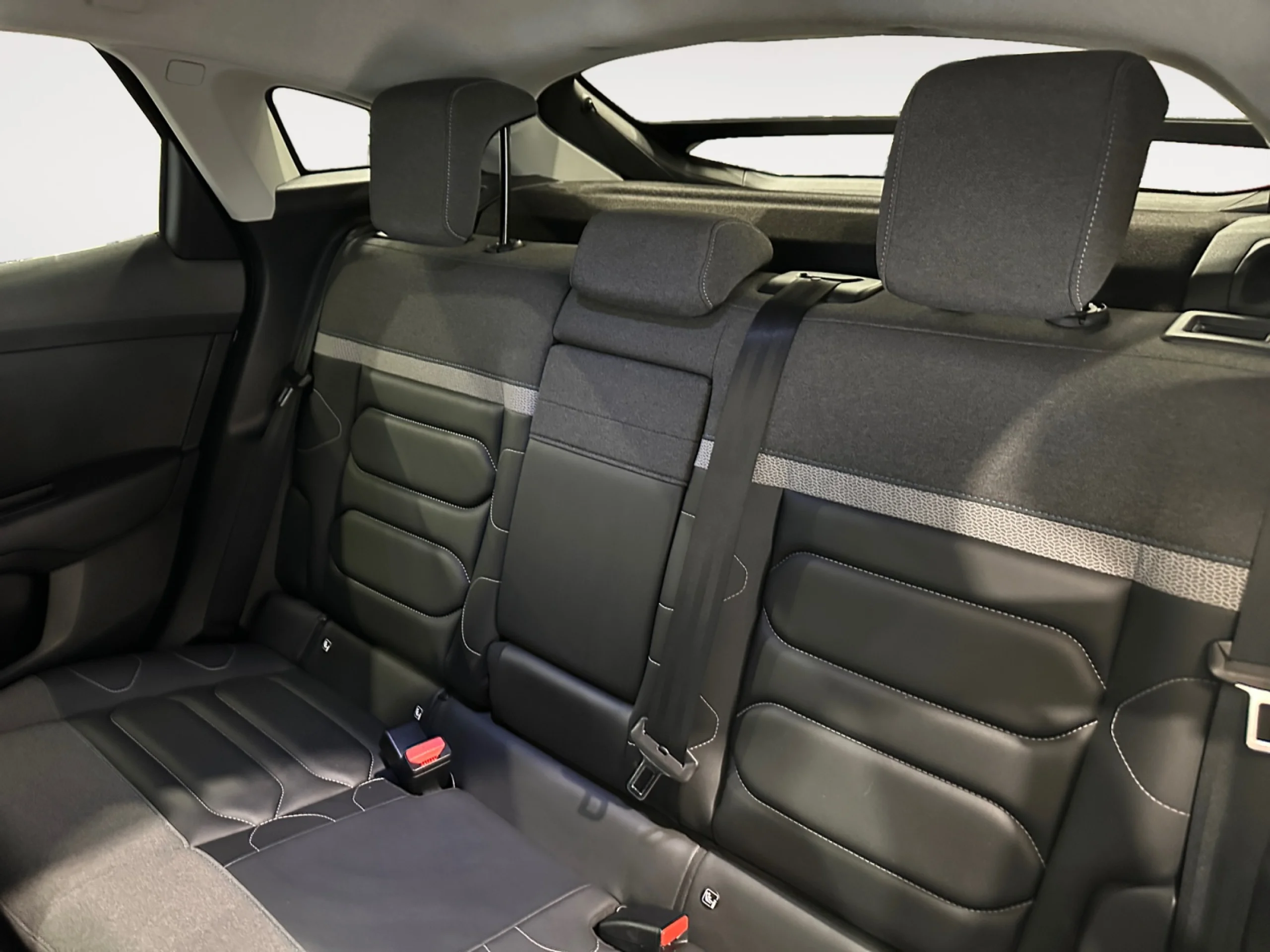 CITROEN C4 BLUEHDI 130 S&S EAT8 SHINE - Foto 6