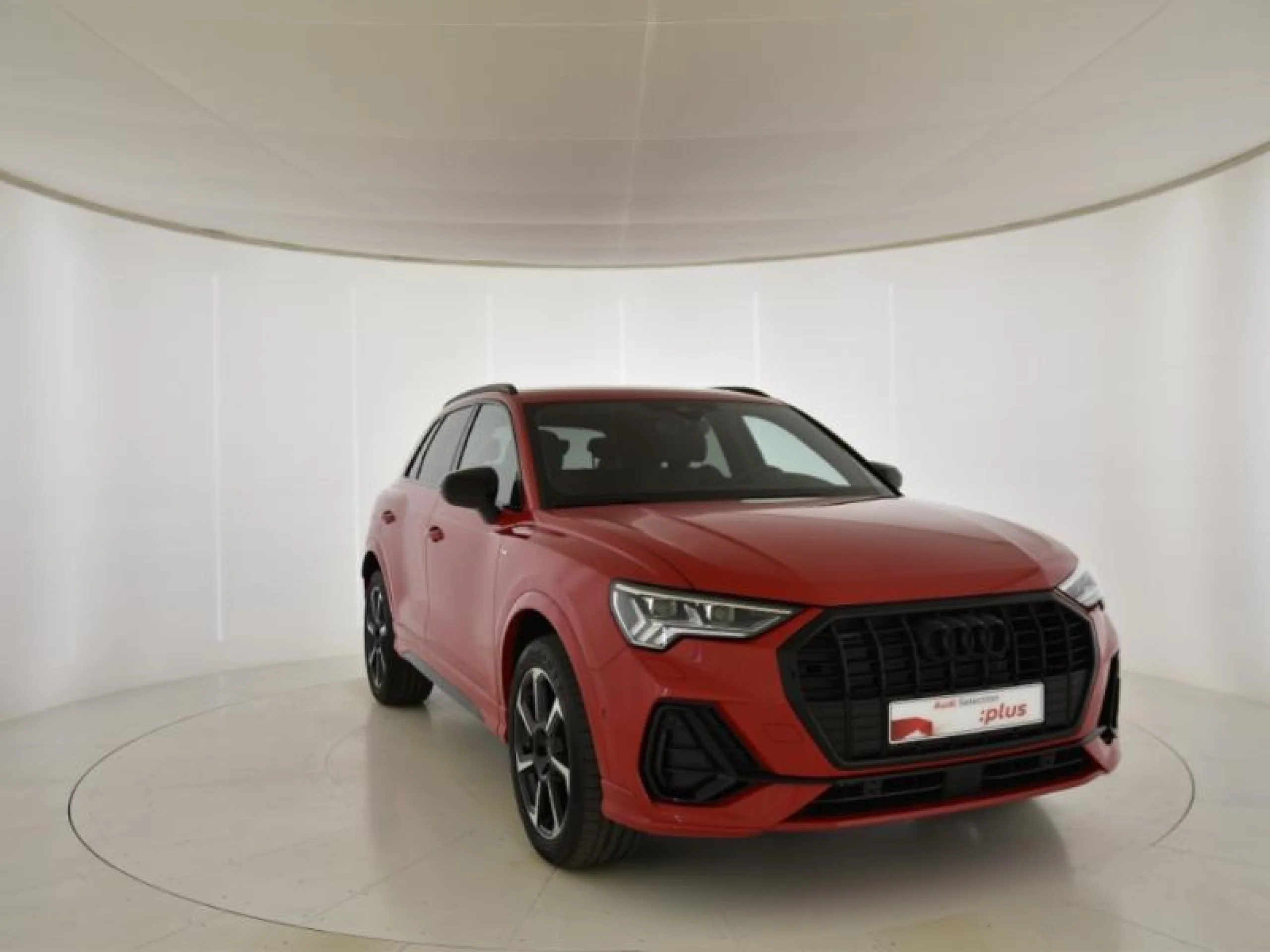 AUDI Q3 BLACK LINE 35 TDI 110KW (150CV) S TRONIC - Foto 1