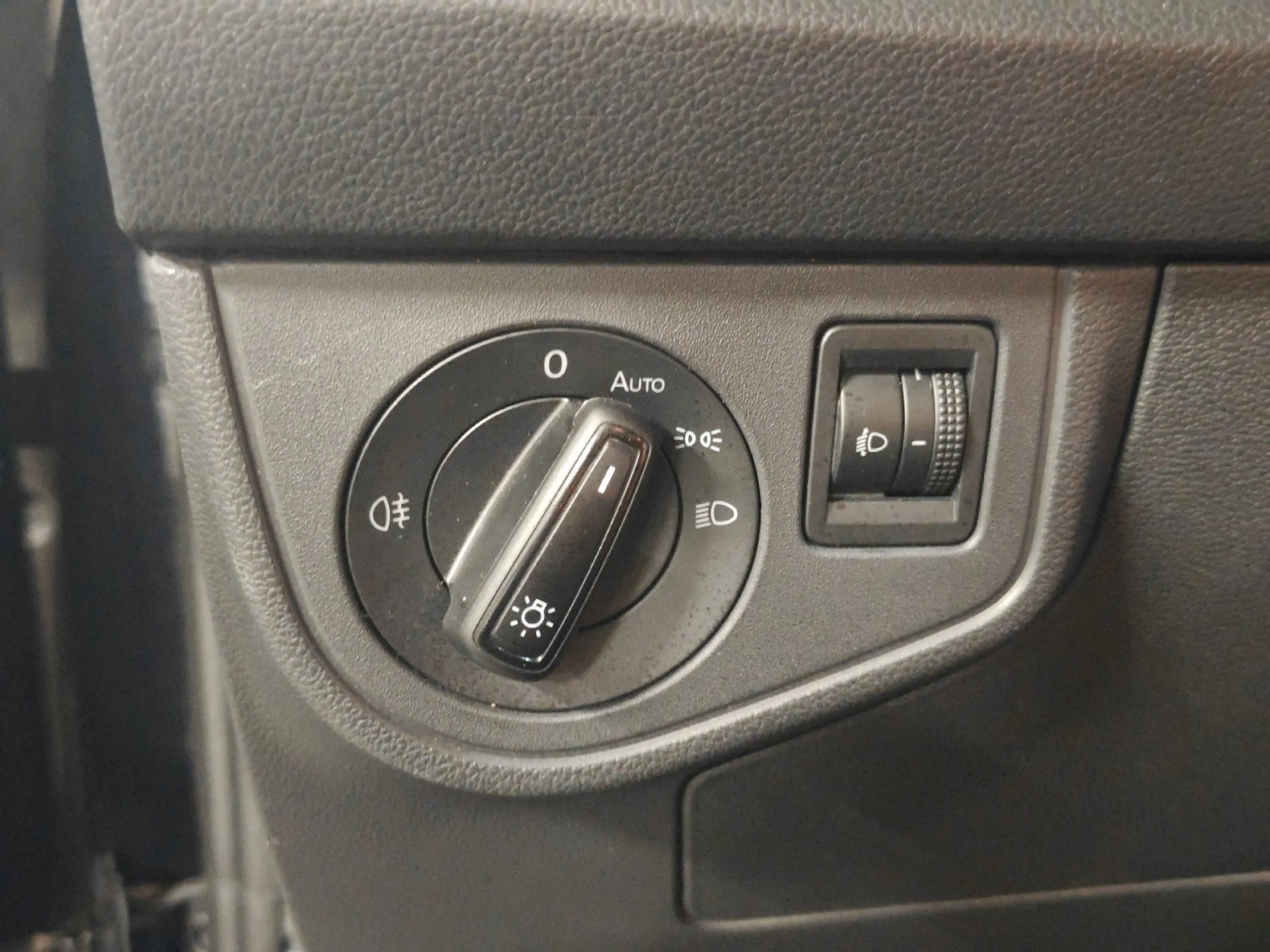 VOLKSWAGEN TAIGO TAIGO 1.0 TSI 85KW (115CV) DSG - Foto 12