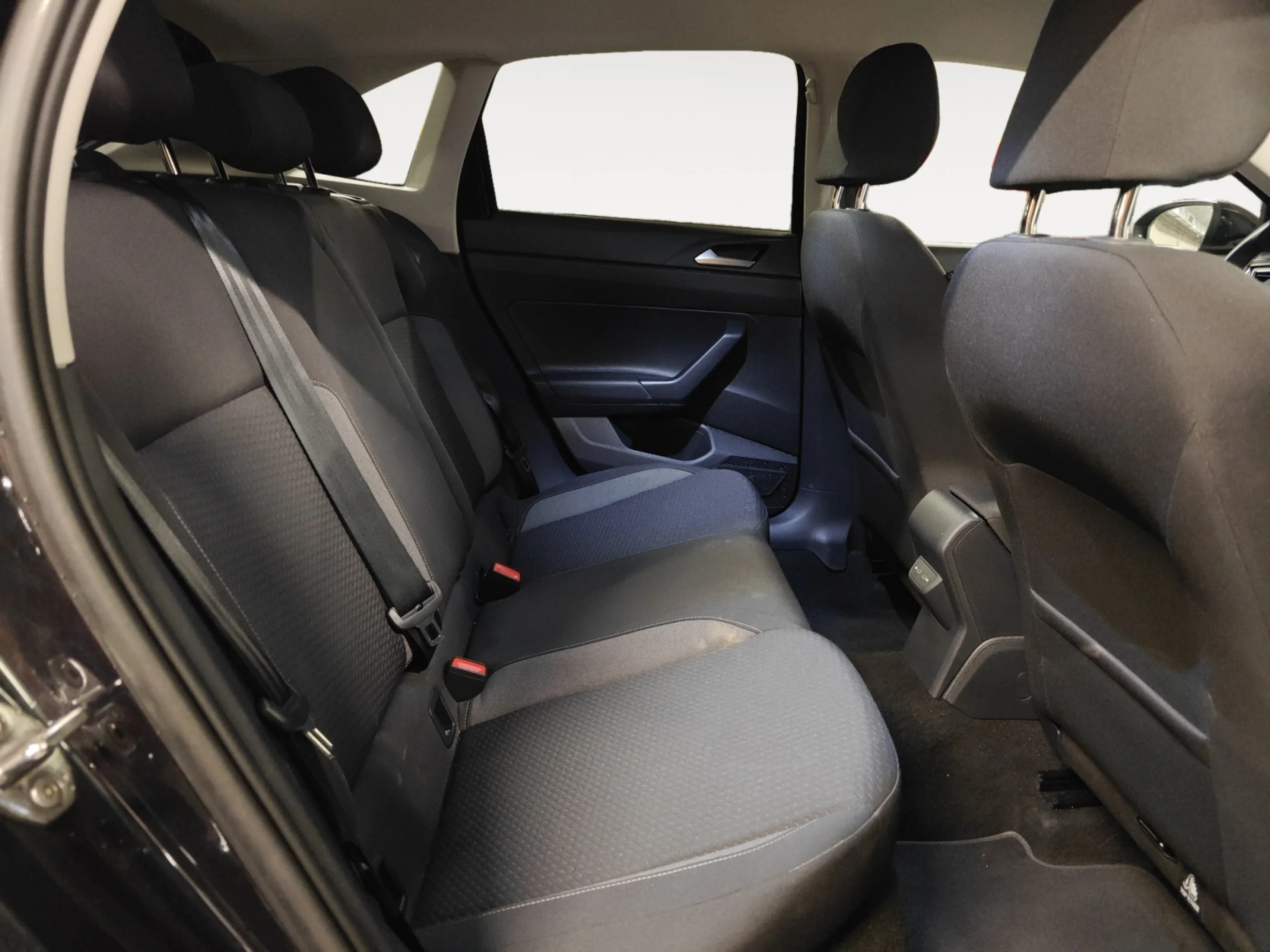 VOLKSWAGEN TAIGO TAIGO 1.0 TSI 85KW (115CV) DSG - Foto 6