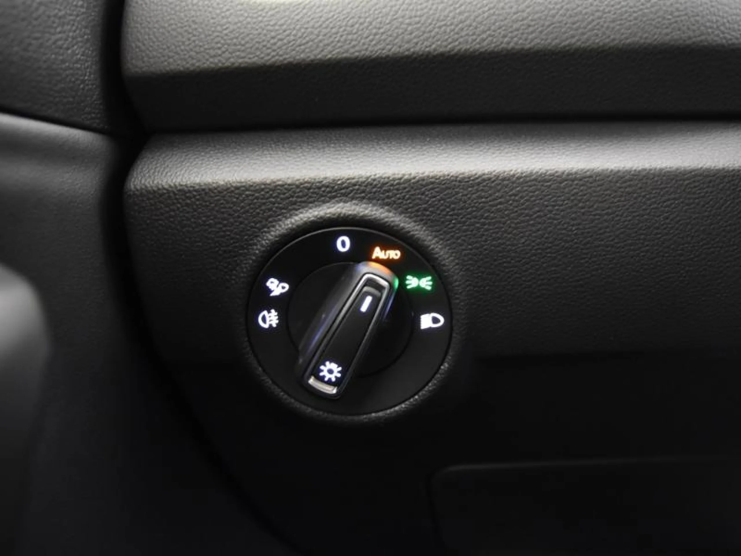 VOLKSWAGEN T ROC R LINE 1.5 TSI 110KW (150CV) DSG - Foto 16