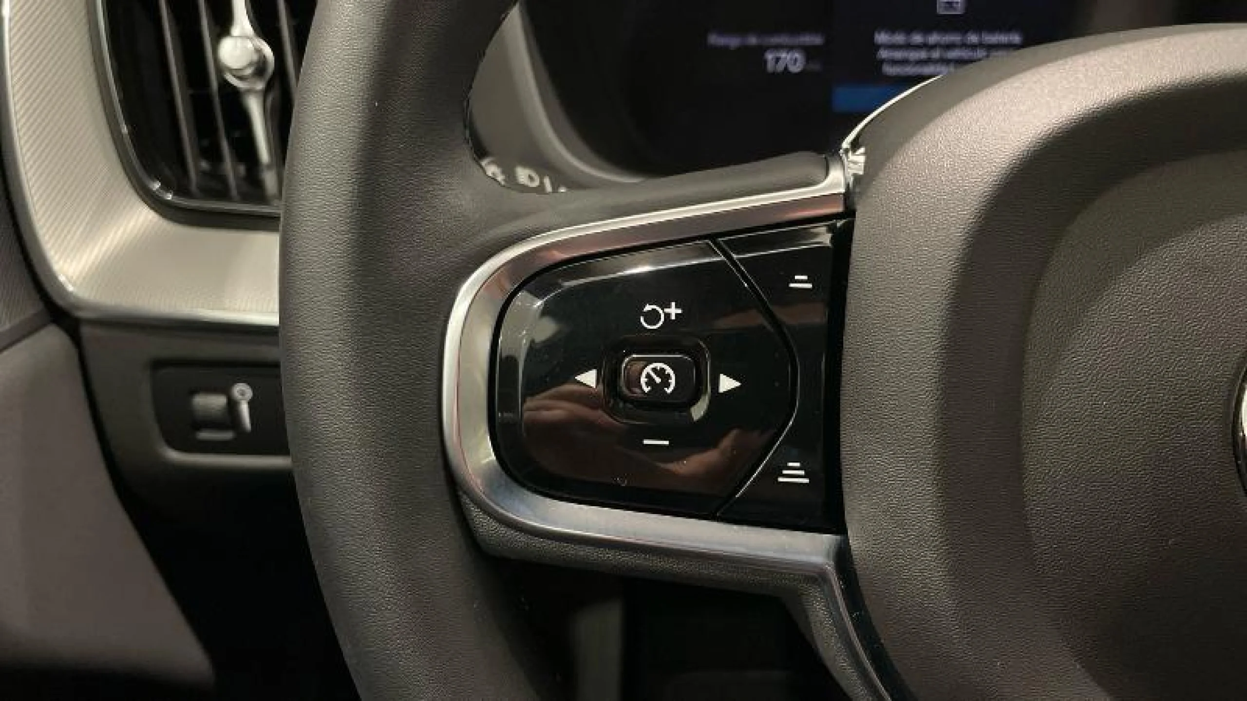 VOLVO XC60 2.0 B4 G R DESIGN AUTO - Foto 17