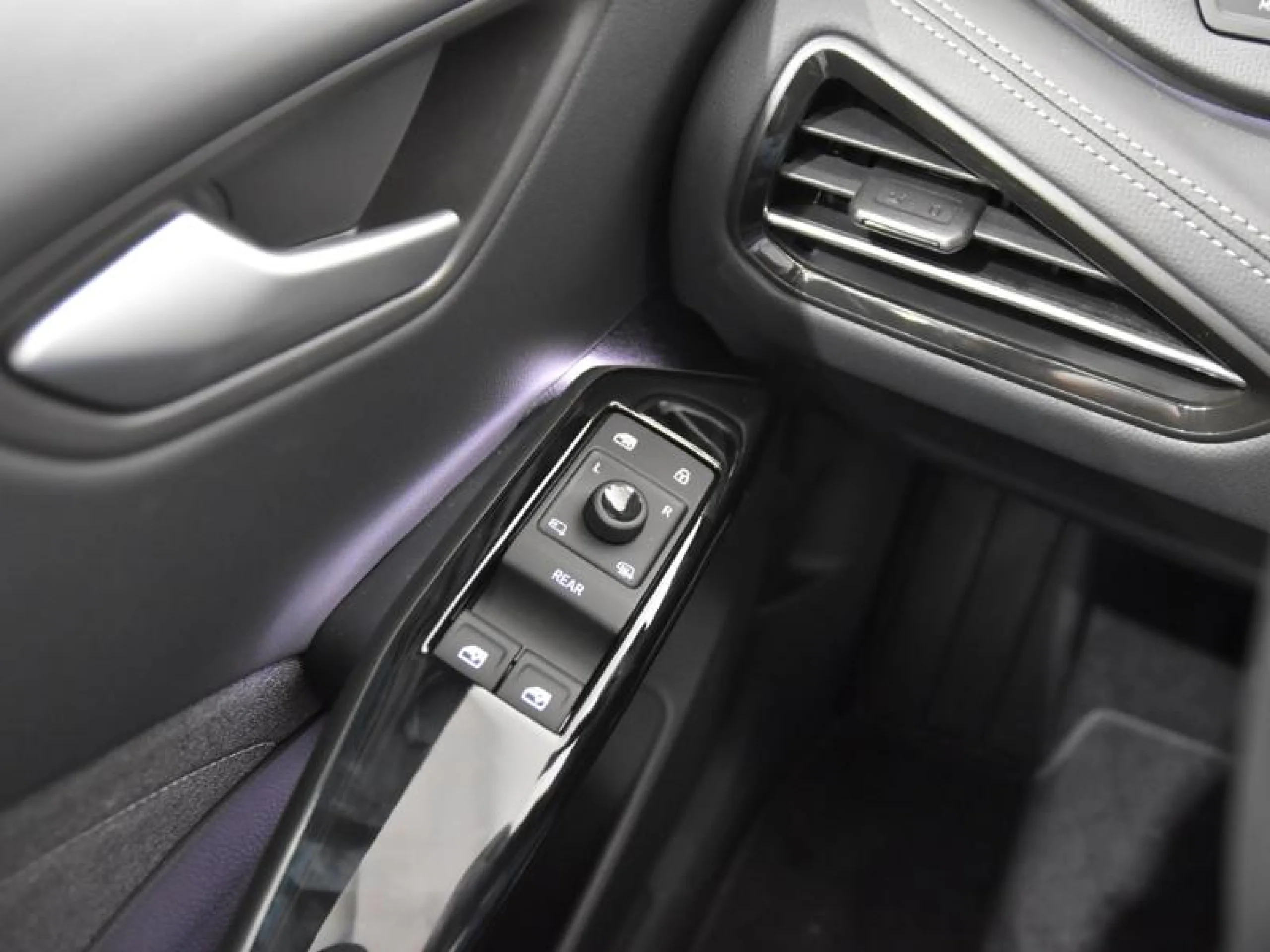 VOLKSWAGEN ID.3 ID.3 PRO MÁS PRO MÁS 150 KW (204 CV)  AUTOMÁTICO 1 VEL. - Foto 17