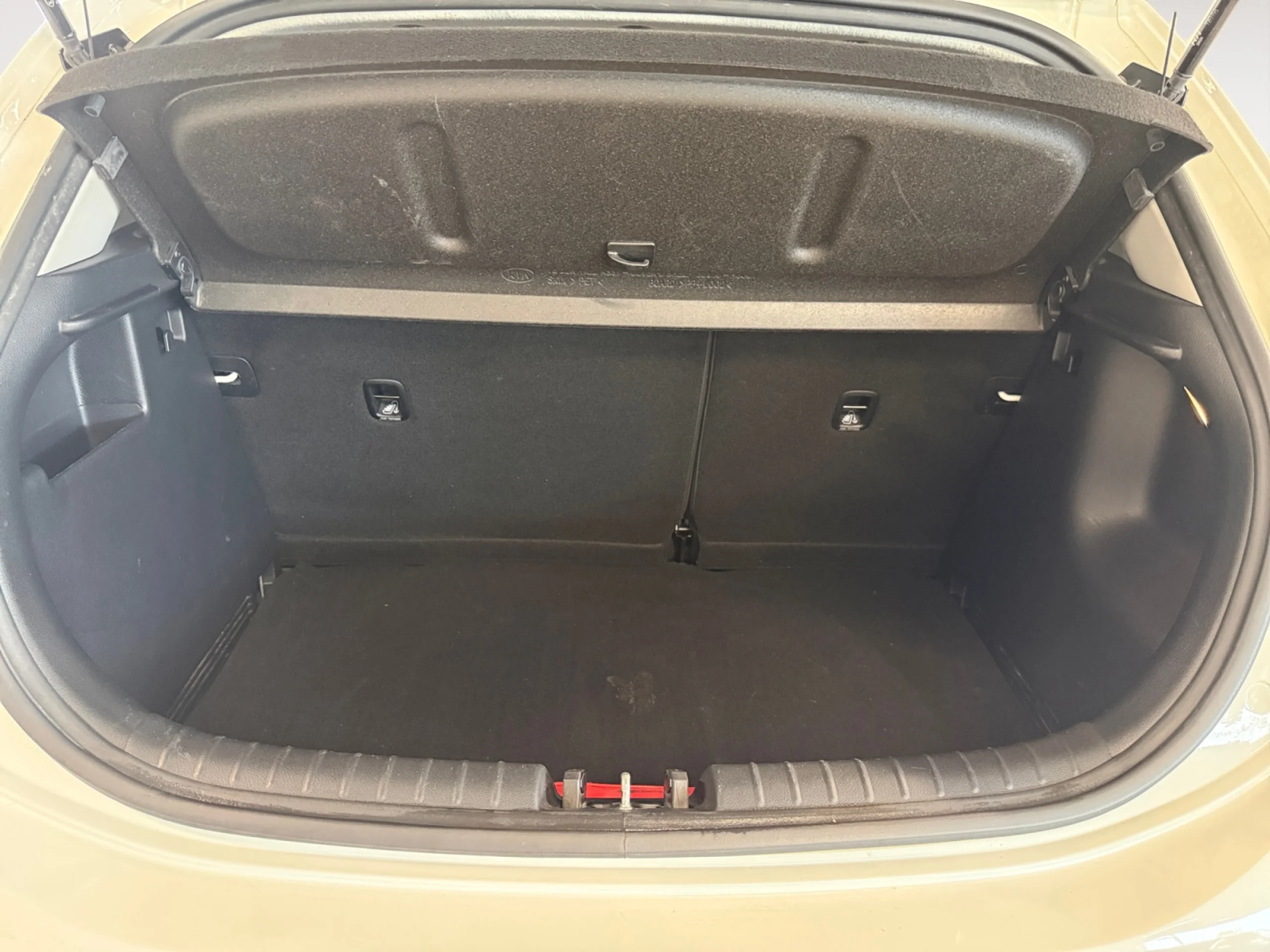 KIA Rio 1.2 CVVT 62KW (84CV) BUSINESS - Foto 7