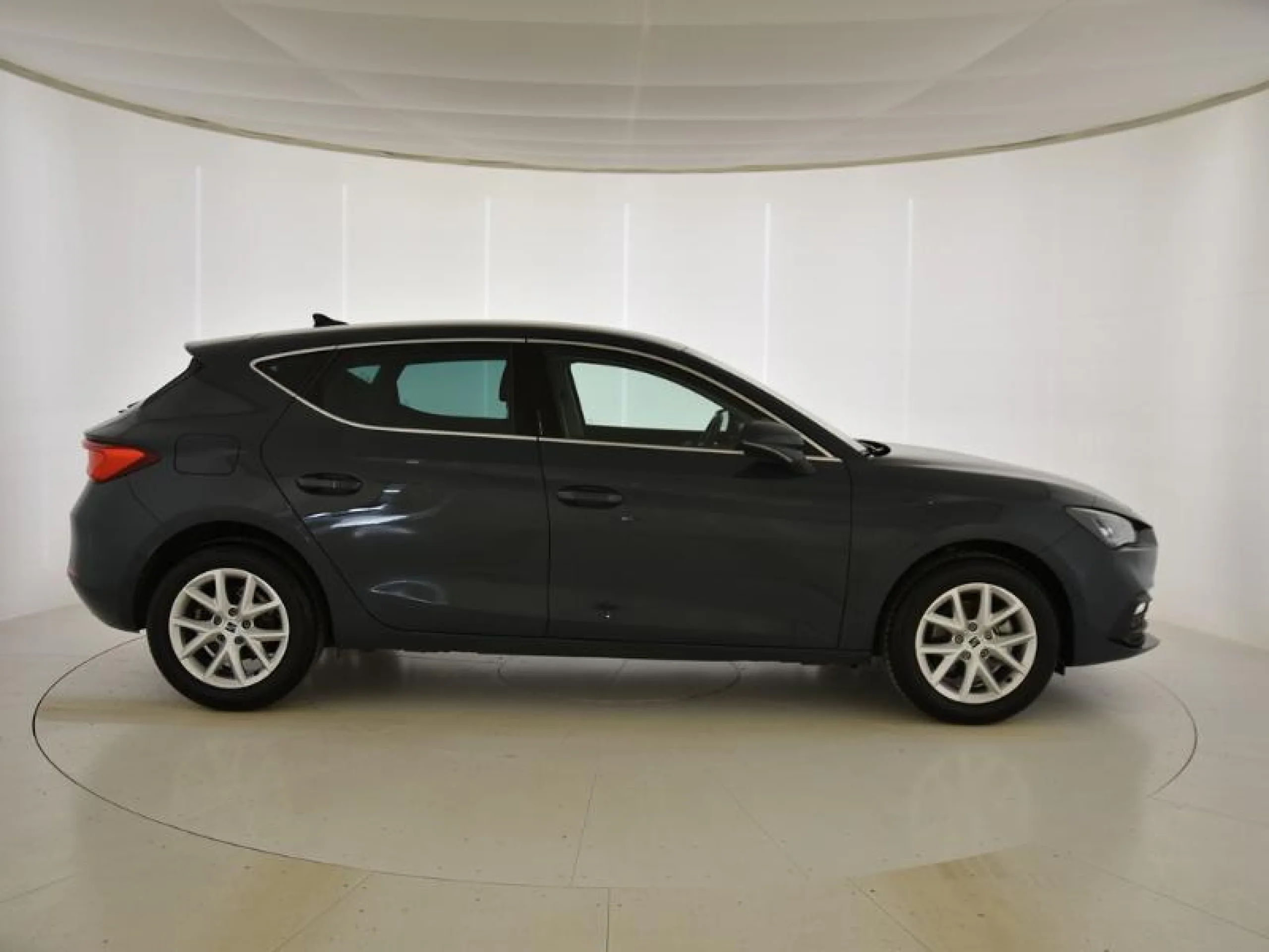 SEAT LEON 2.0 TDI 85KW STYLE XL - Foto 3