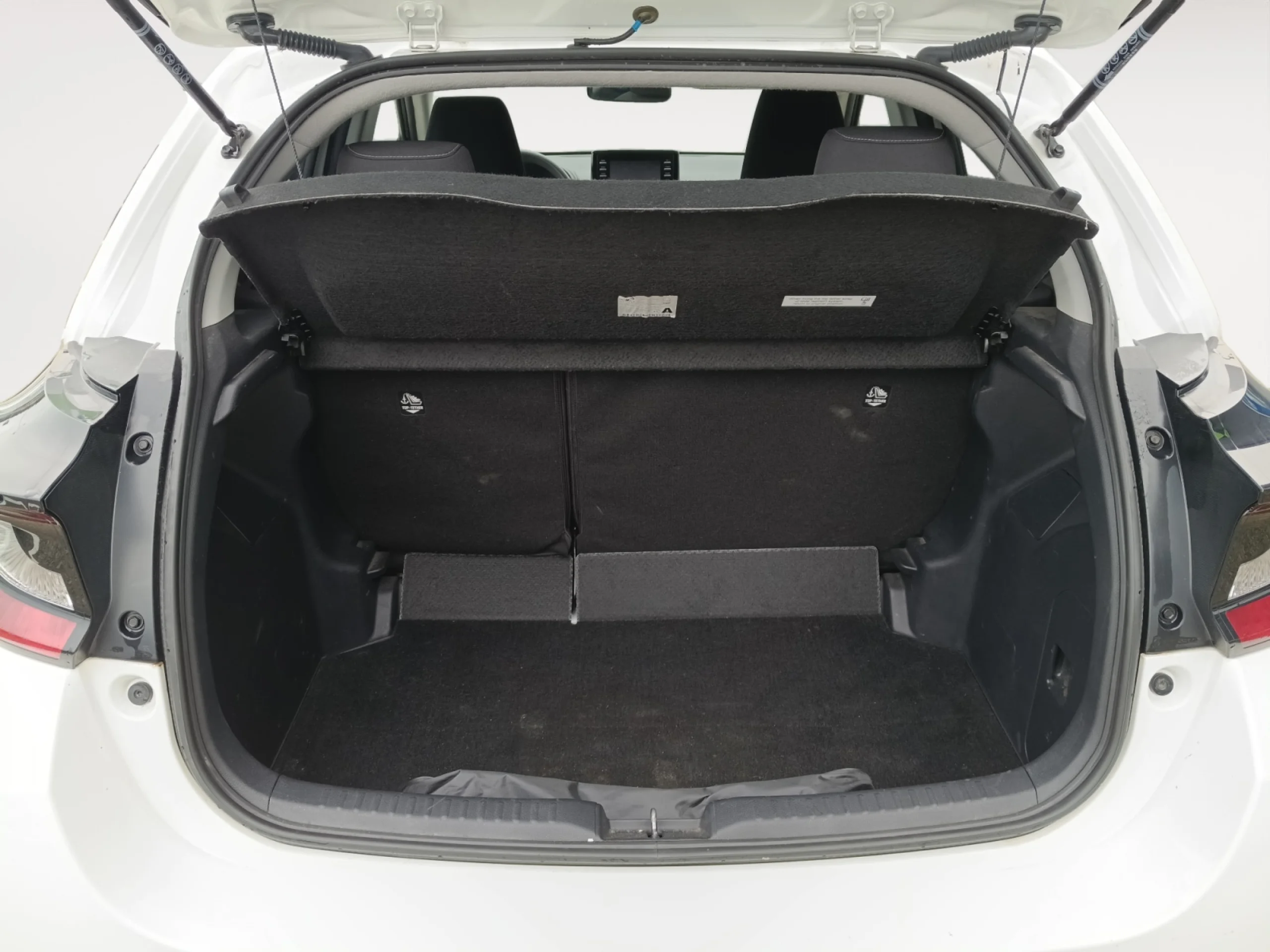 TOYOTA Yaris 1.5 120H BUSINESS PLUS - Foto 7