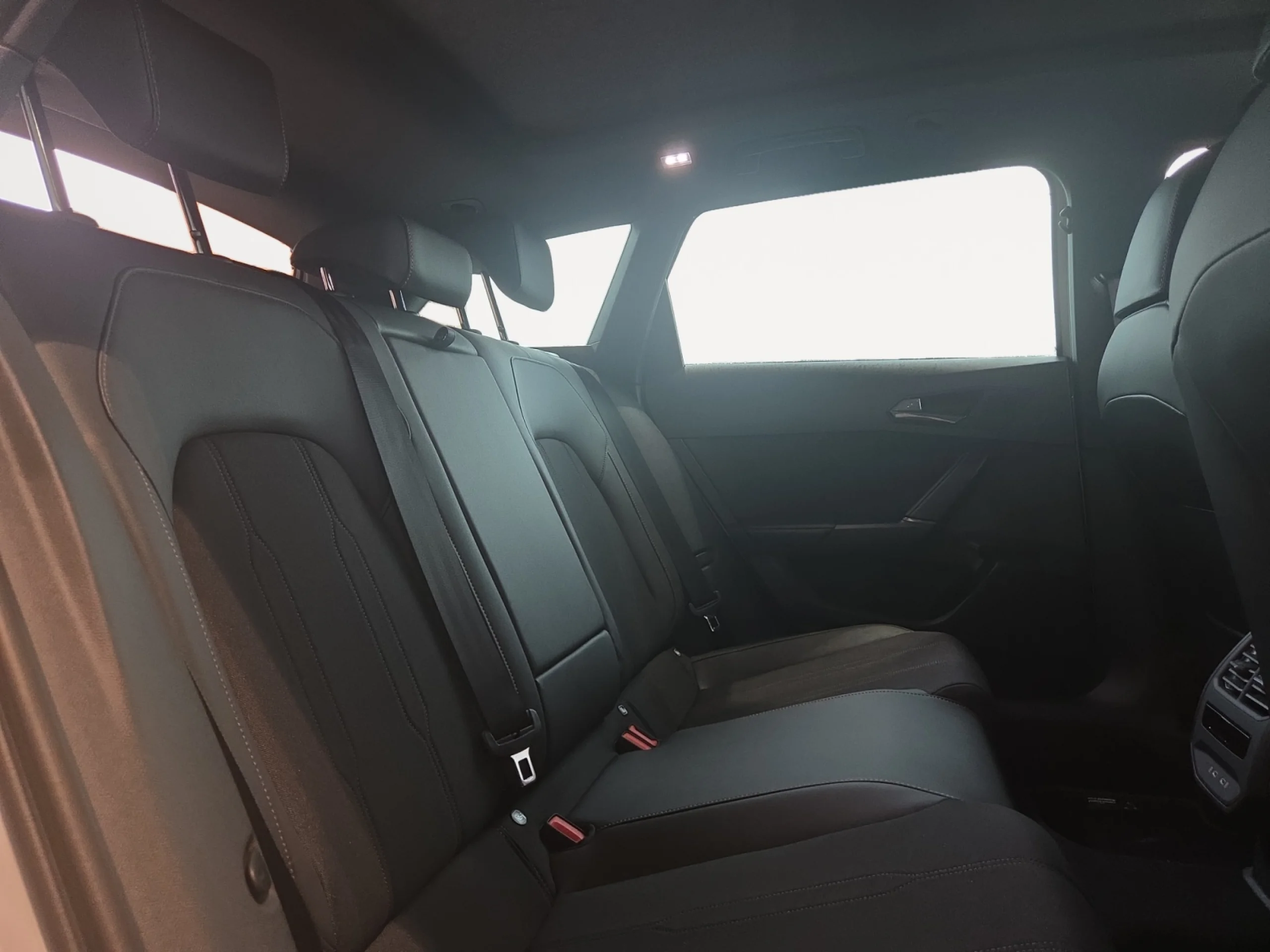 CUPRA LEON SP 1.5 TSI E HYBRID 150W (204CV) DSG - Foto 6