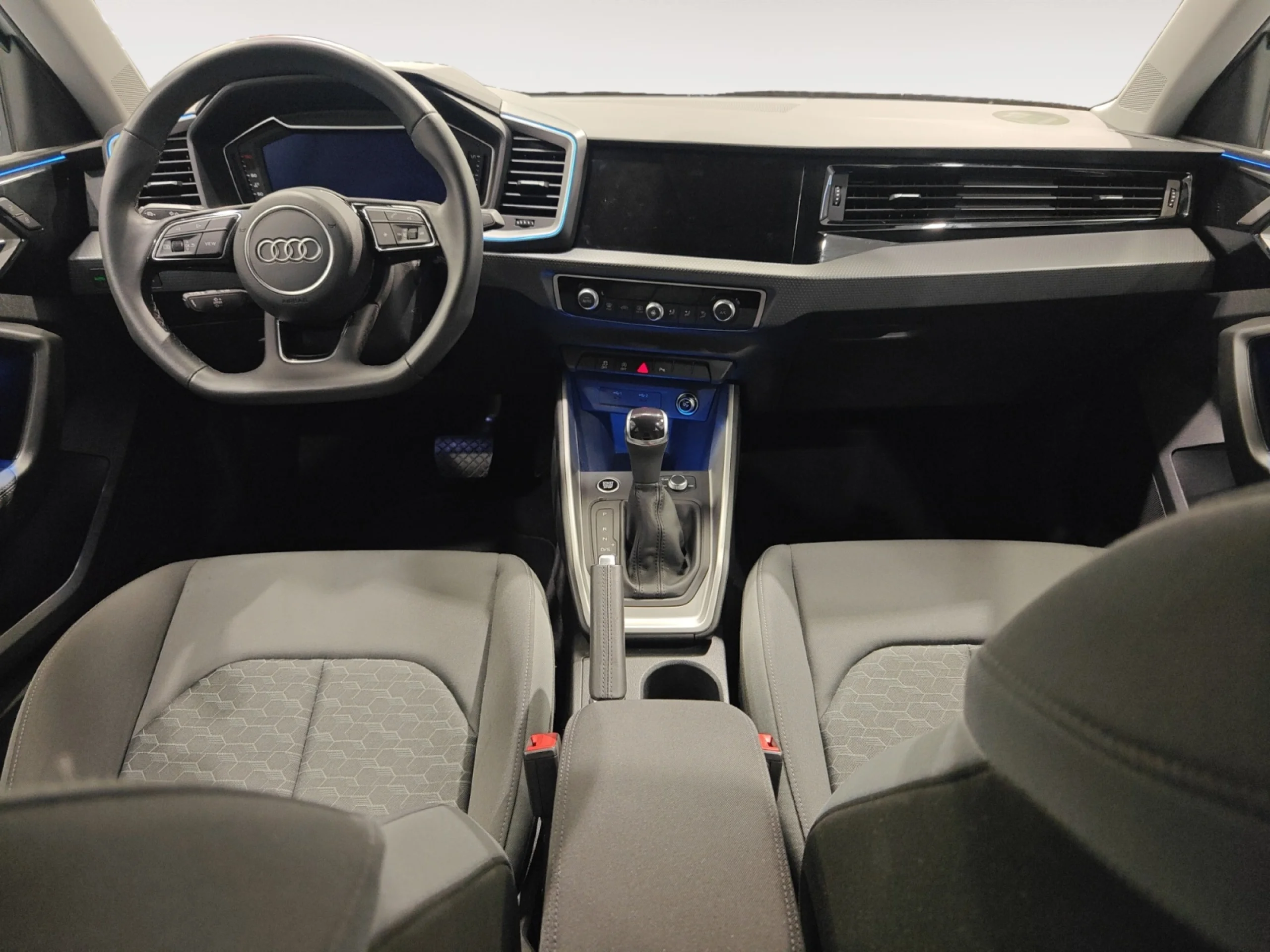 AUDI A1 SPORTBACK ADRENAL BLACK 30TFSI 85KW S TR - Foto 4