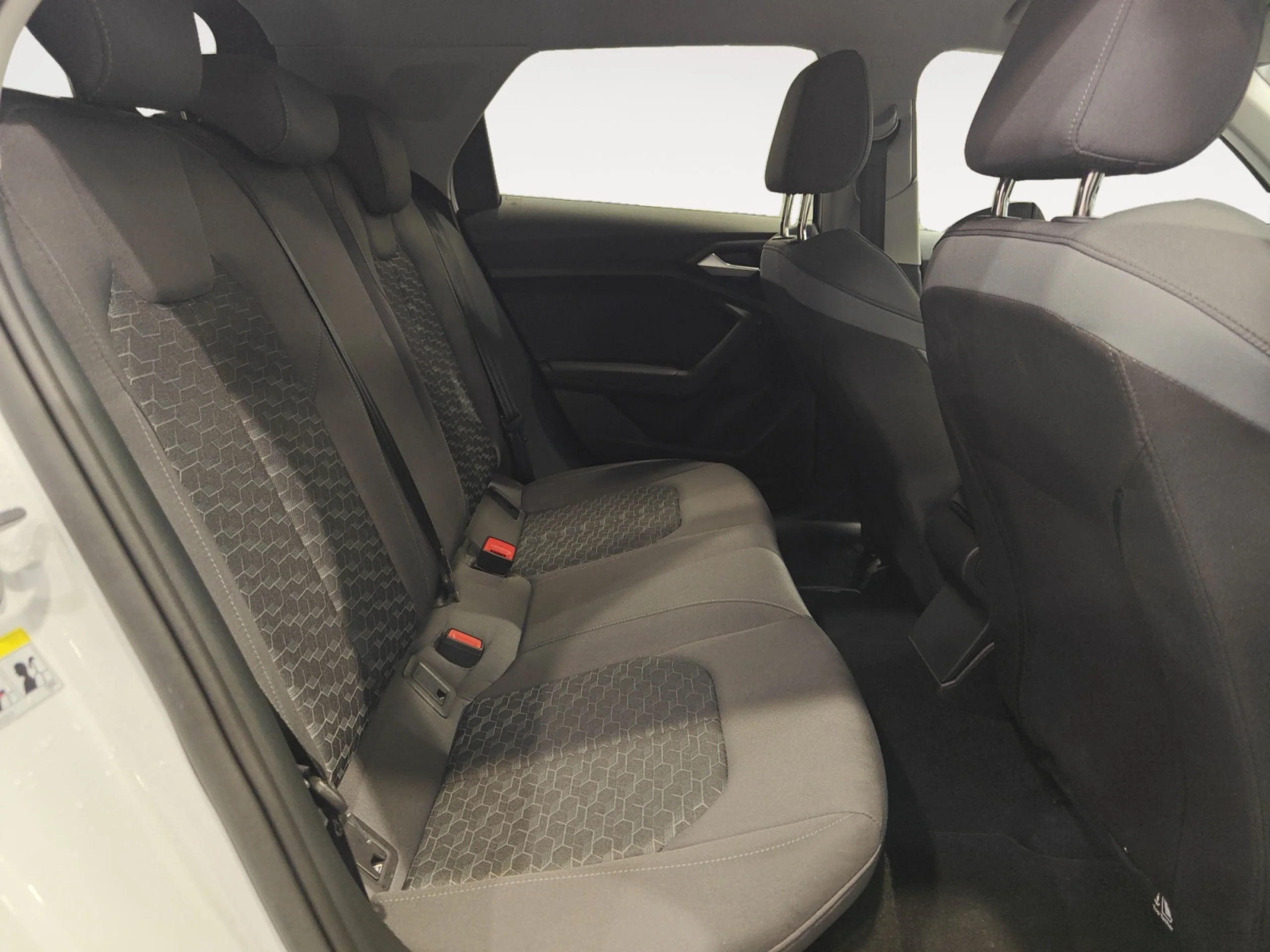 AUDI A1 SPORTBACK ADRENAL BLACK 30TFSI 85KW S TR - Foto 6