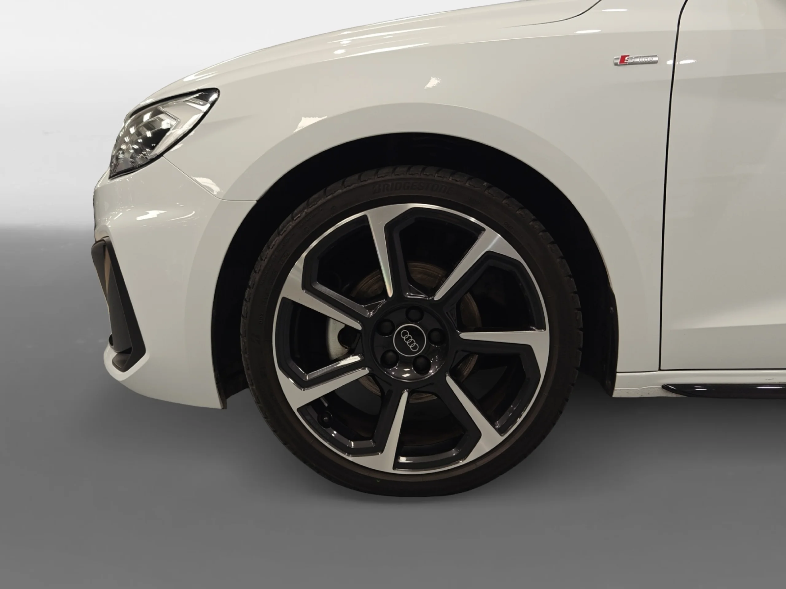 AUDI A1 SPORTBACK ADRENAL BLACK 30TFSI 85KW S TR - Foto 8