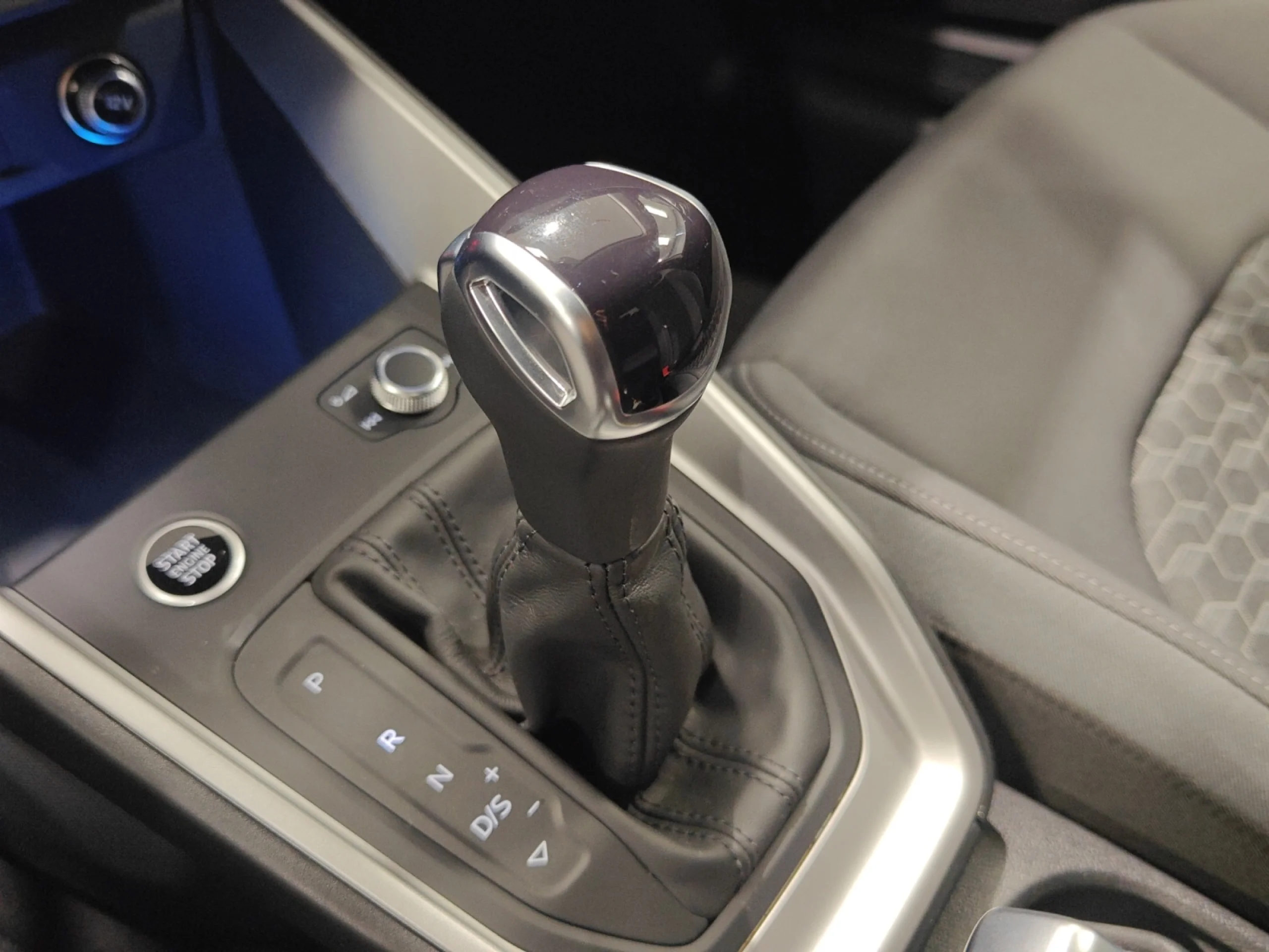 AUDI A1 SPORTBACK ADRENAL BLACK 30TFSI 85KW S TR - Foto 17