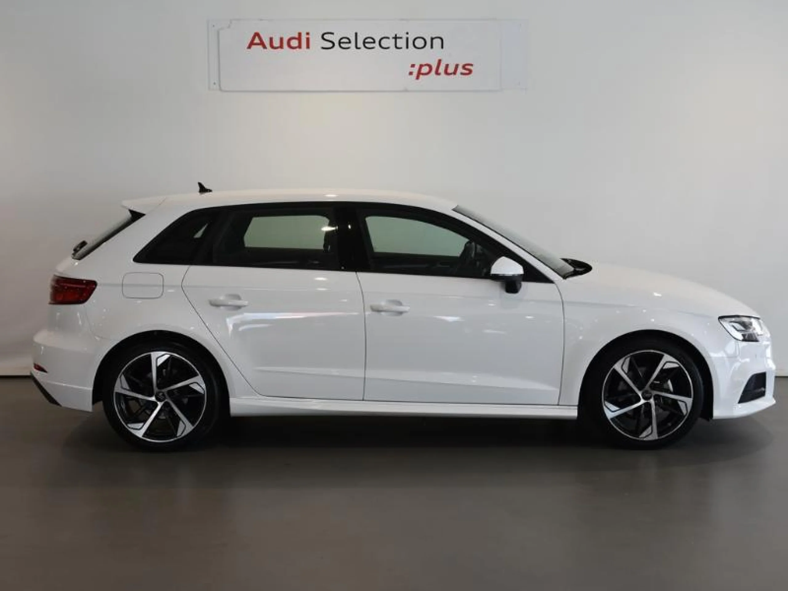 AUDI A3 SPORTBACK BLACK LINE 30 TDI 85KW (116CV) - Foto 3