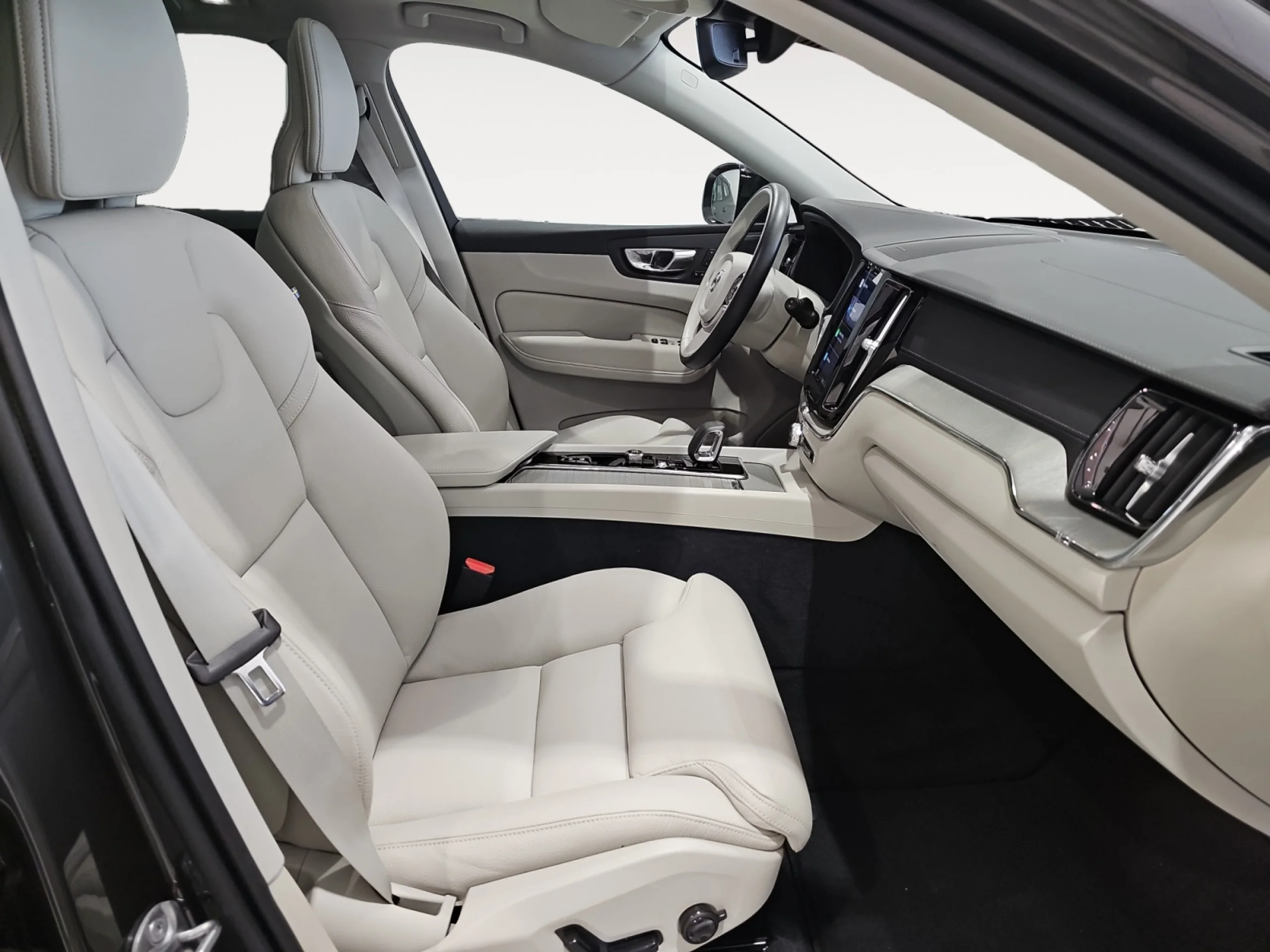 VOLVO XC60 2.0 T6 AWD RECHARGE ULTRA DARK AUTO - Foto 5