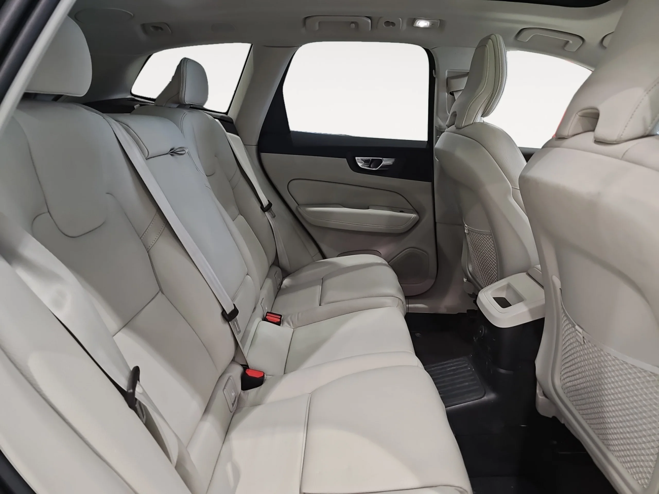 VOLVO XC60 2.0 T6 AWD RECHARGE ULTRA DARK AUTO - Foto 6