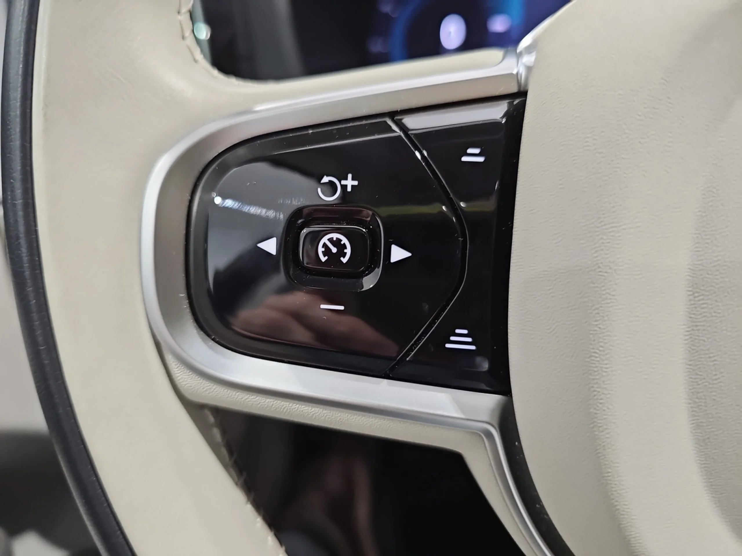 VOLVO XC60 2.0 T6 AWD RECHARGE ULTRA DARK AUTO - Foto 12