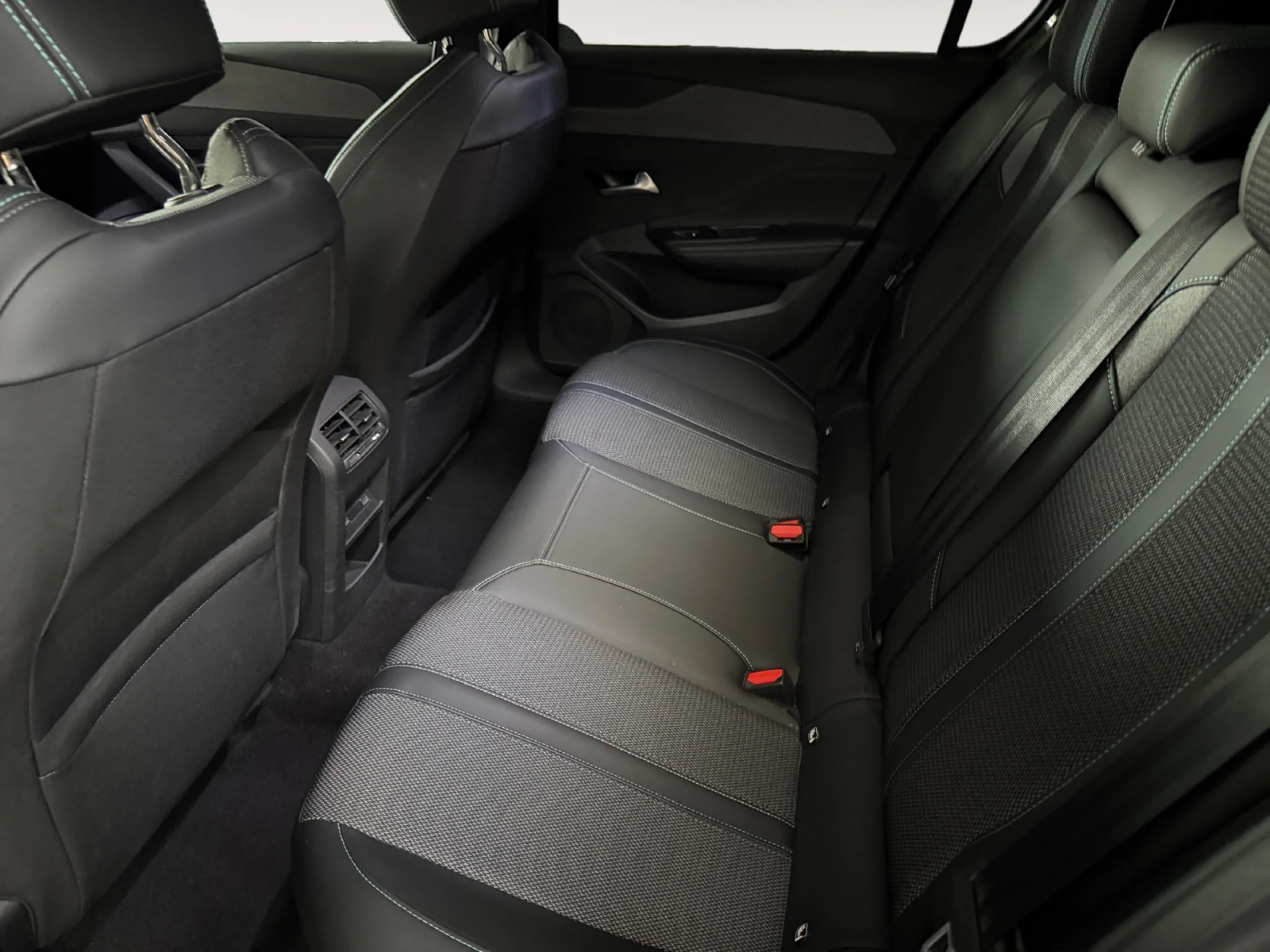 PEUGEOT 308 5P ALLURE PURETECH 130 S&S MAN - Foto 10