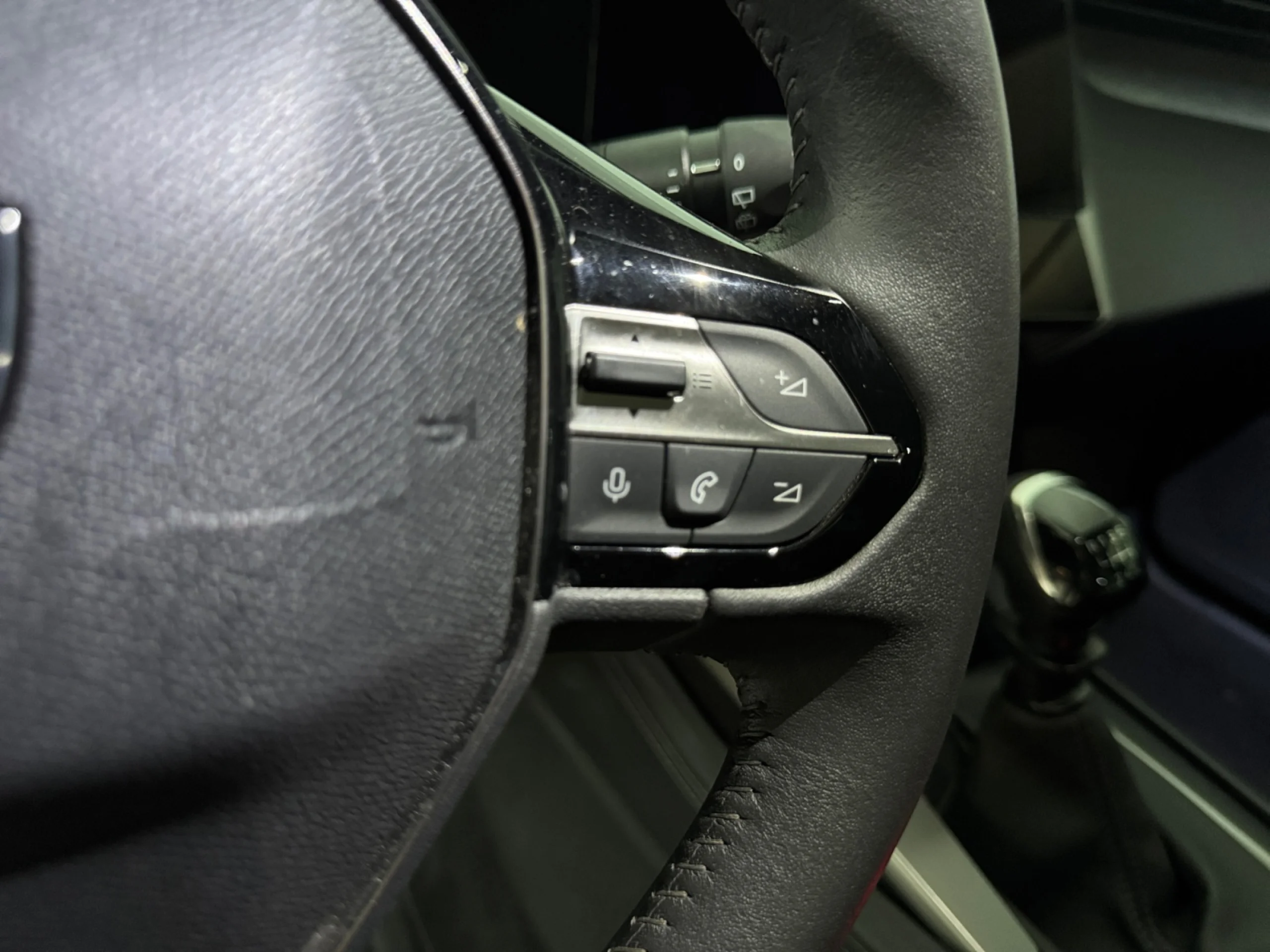 PEUGEOT 308 5P ALLURE PURETECH 130 S&S MAN - Foto 15