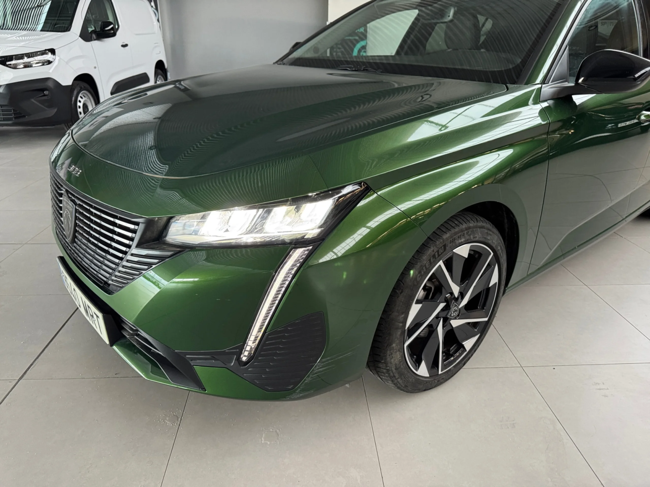 PEUGEOT 308 5P ALLURE PURETECH 130 S&S MAN - Foto 21