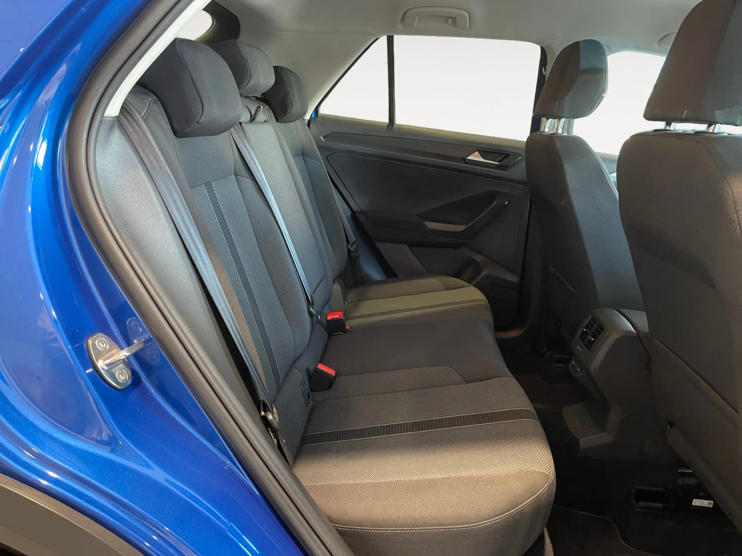 VOLKSWAGEN T ROC DARK 1.0 TSI 81KW (110CV) - Foto 6