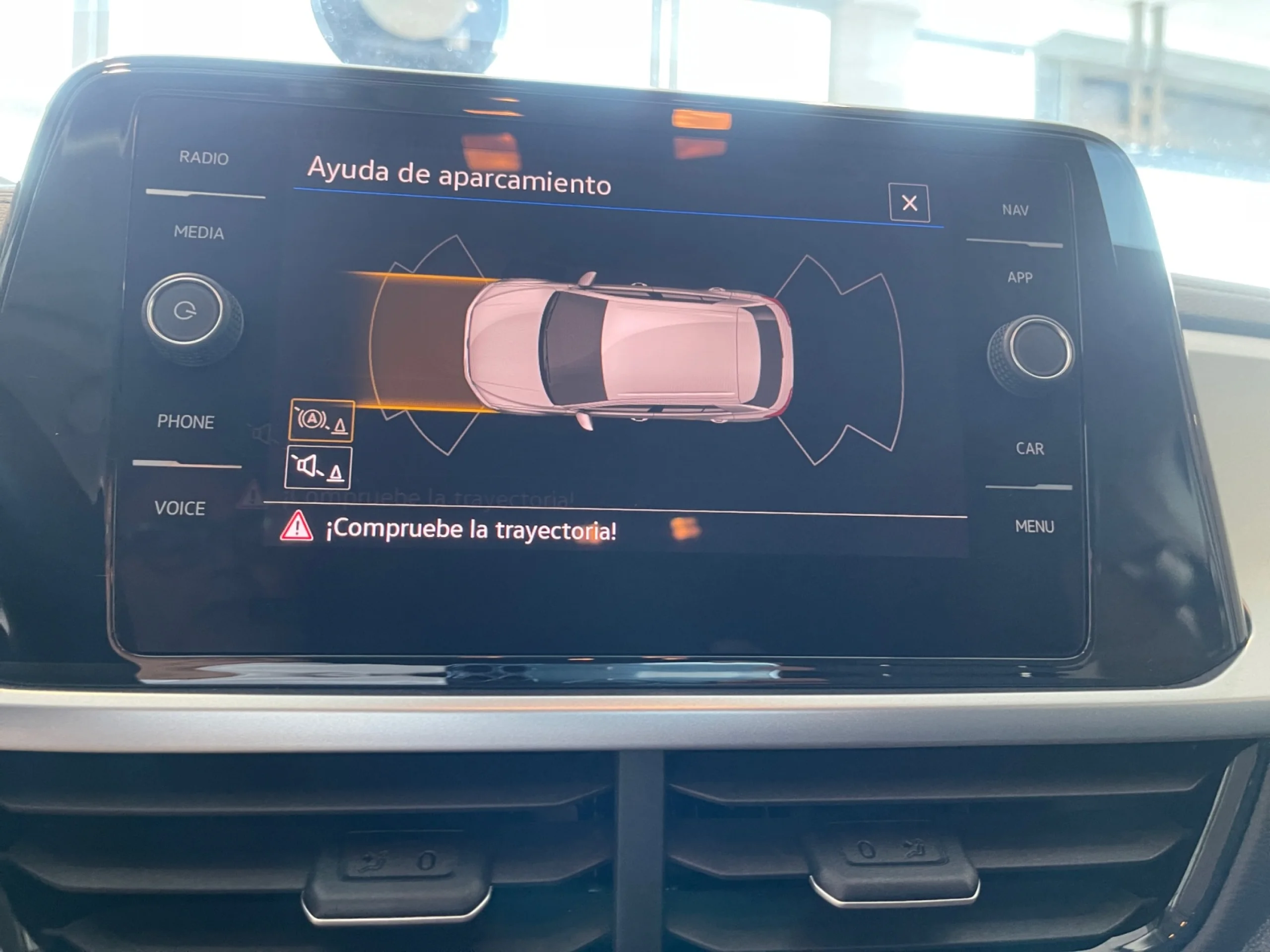 VOLKSWAGEN T ROC DARK 1.0 TSI 81KW (110CV) - Foto 13