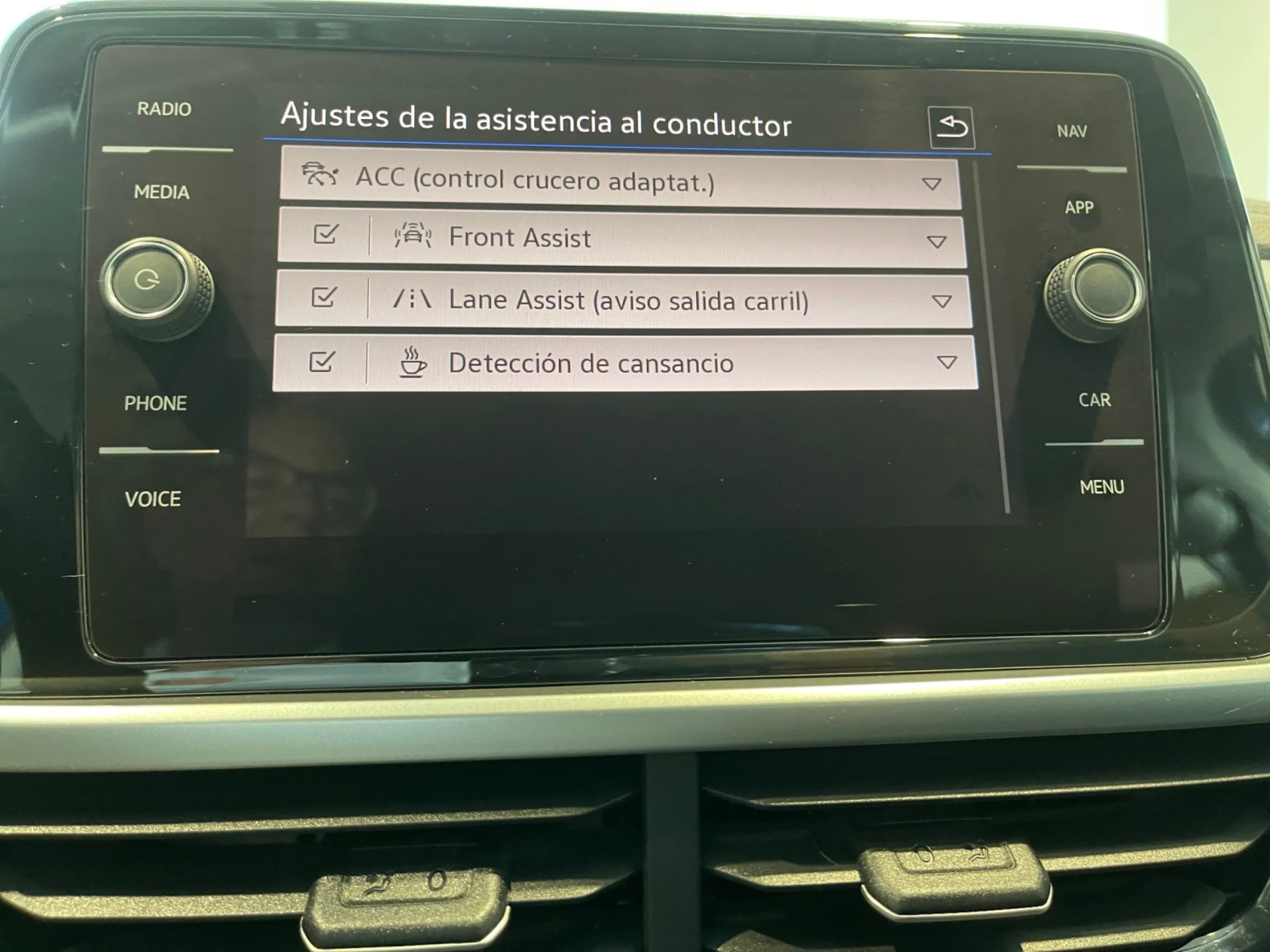 VOLKSWAGEN T ROC DARK 1.0 TSI 81KW (110CV) - Foto 17