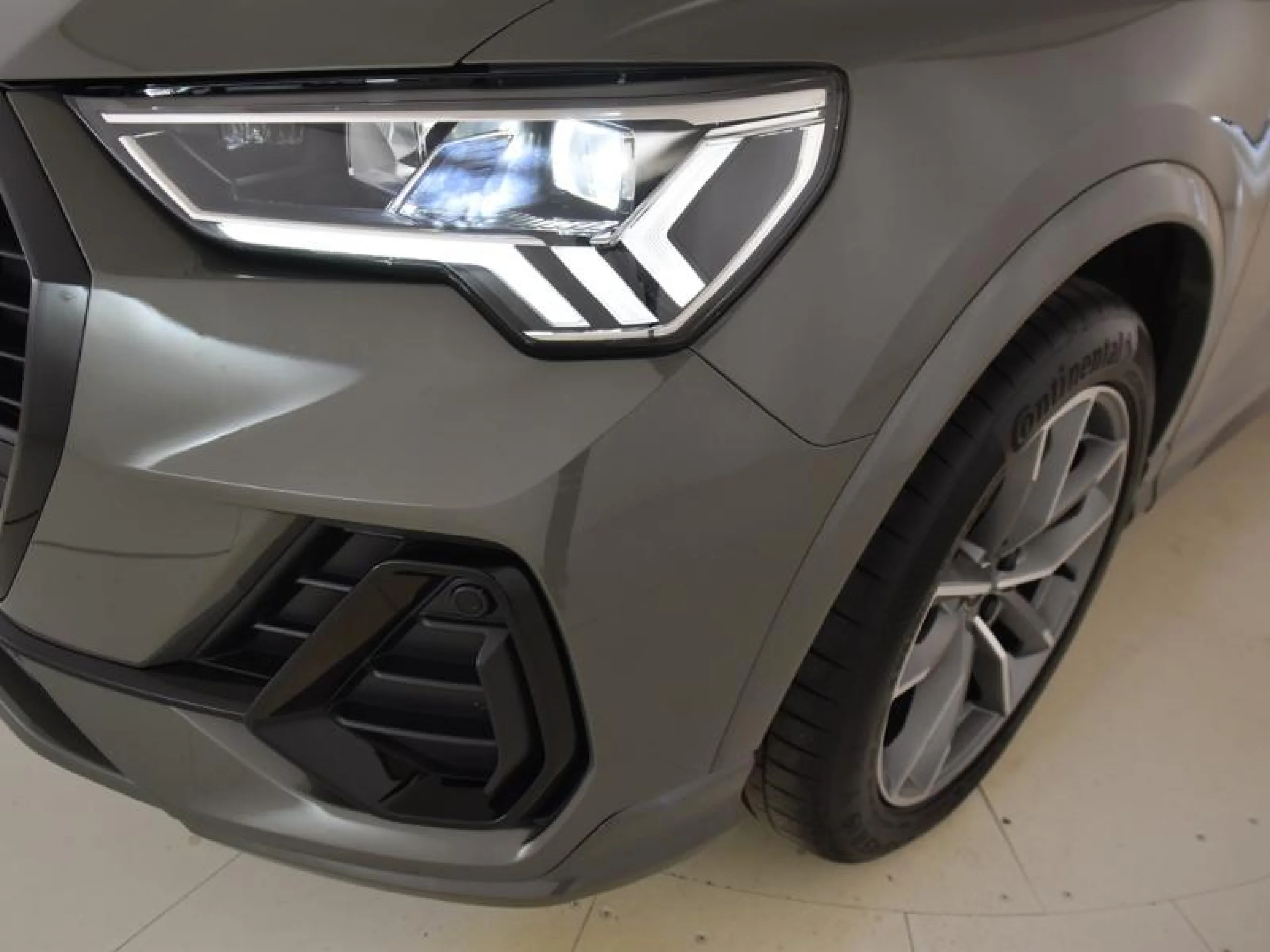AUDI Q3 BLACK LINE 35 TDI 110KW (150CV) - Foto 23