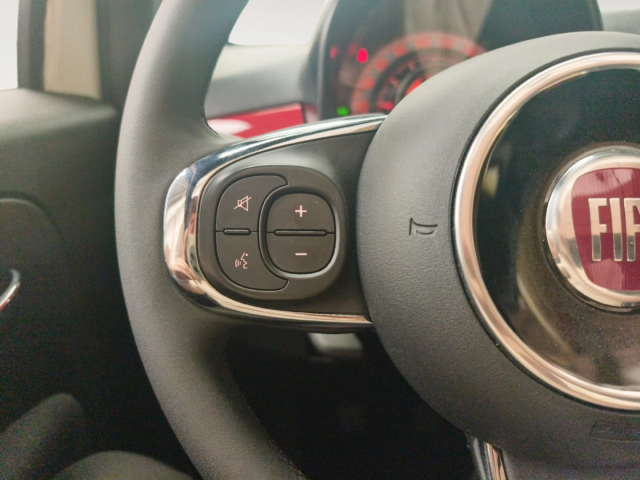 FIAT 500C 500C RED 1.0 HYBRID 51KW (70CV) - Foto 10