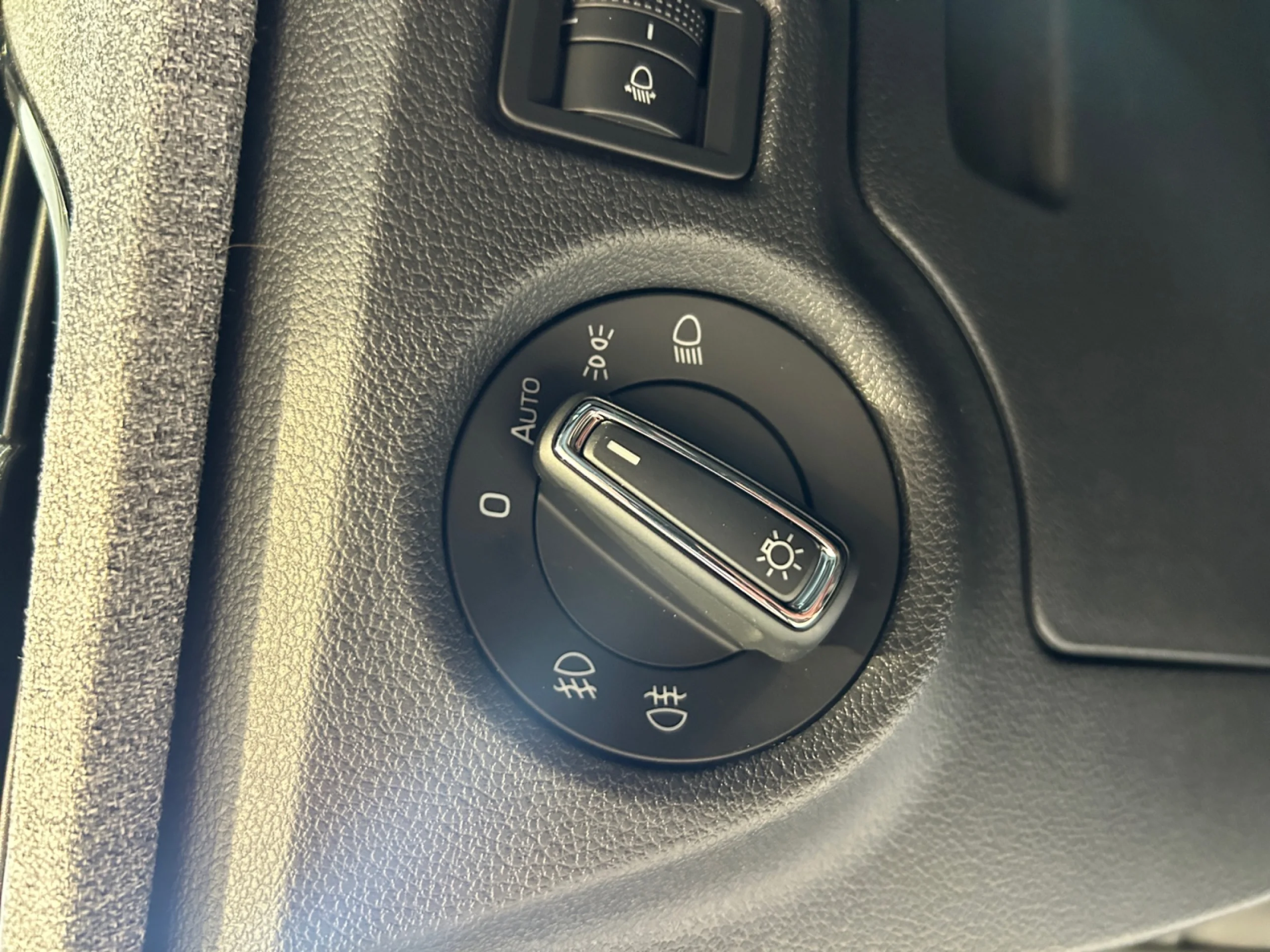 SKODA KAMIQ 1.0 TSI 85KW (115CV) SELECTION - Foto 9