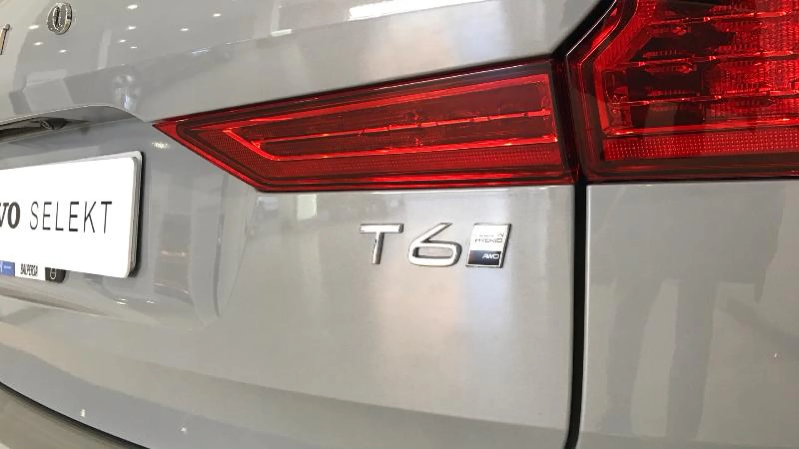 VOLVO XC60 2.0 T6 AWD RECHARGE ULTRA DARK AUTO - Foto 22