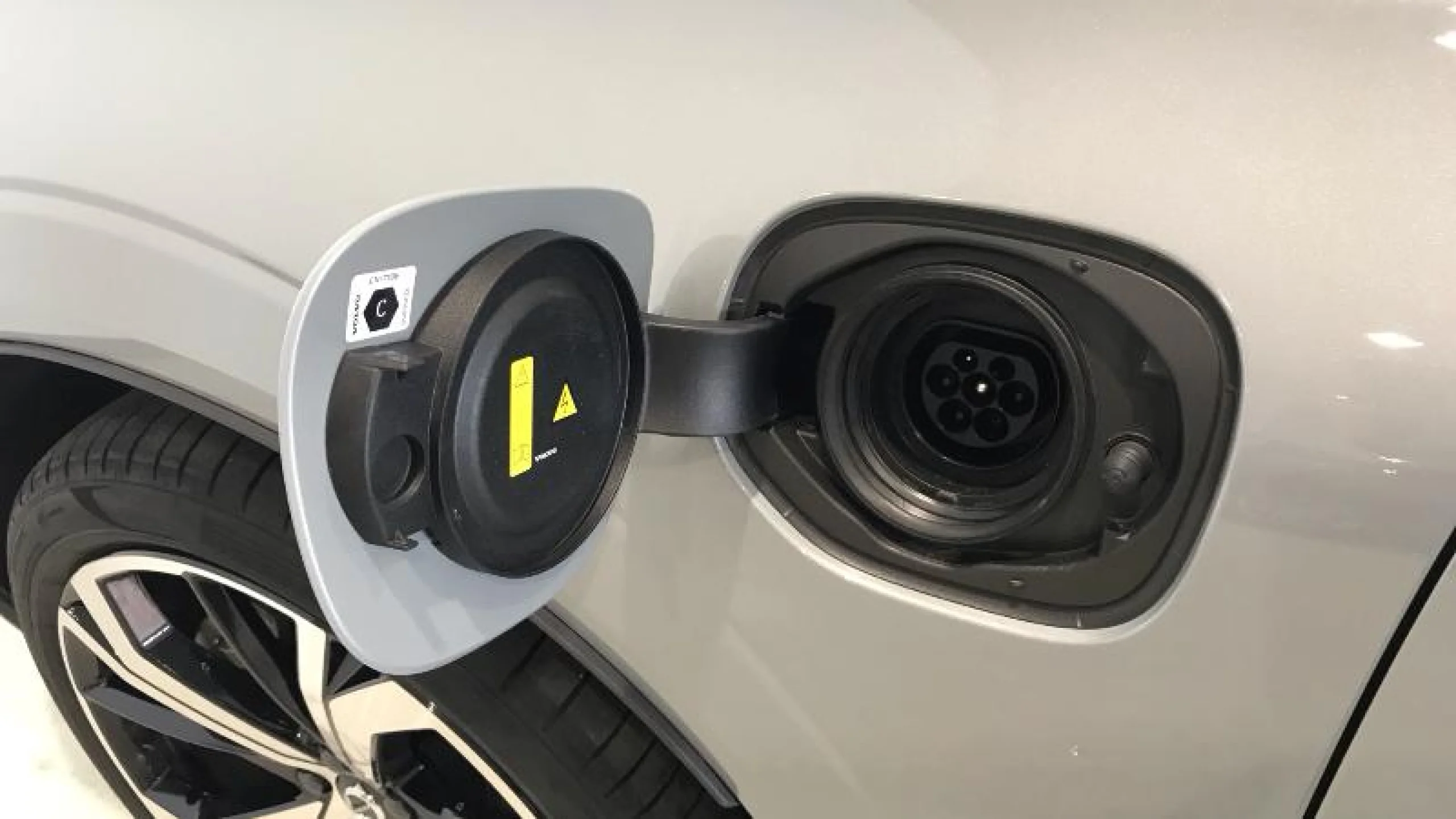 VOLVO XC60 2.0 T6 AWD RECHARGE ULTRA DARK AUTO - Foto 20