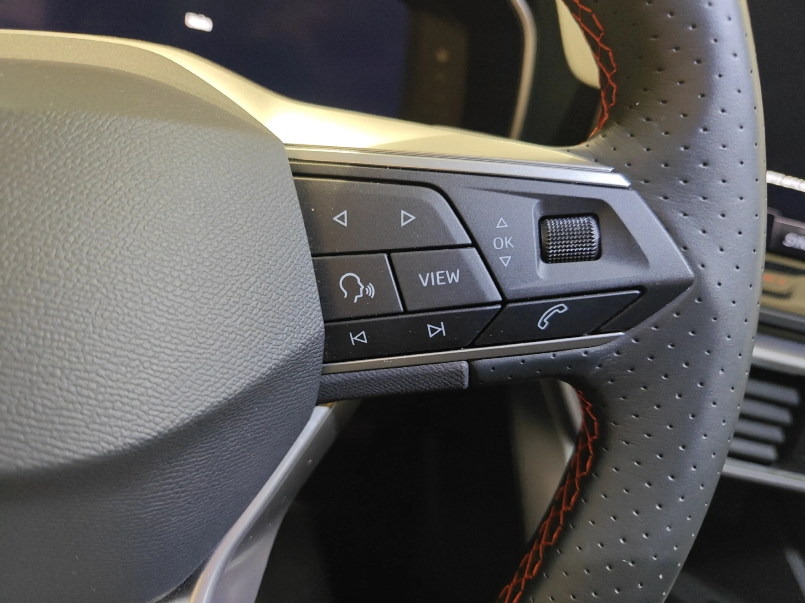 SEAT LEON SP 1.5 TSI 110KW FR SPECIAL EDITION - Foto 13