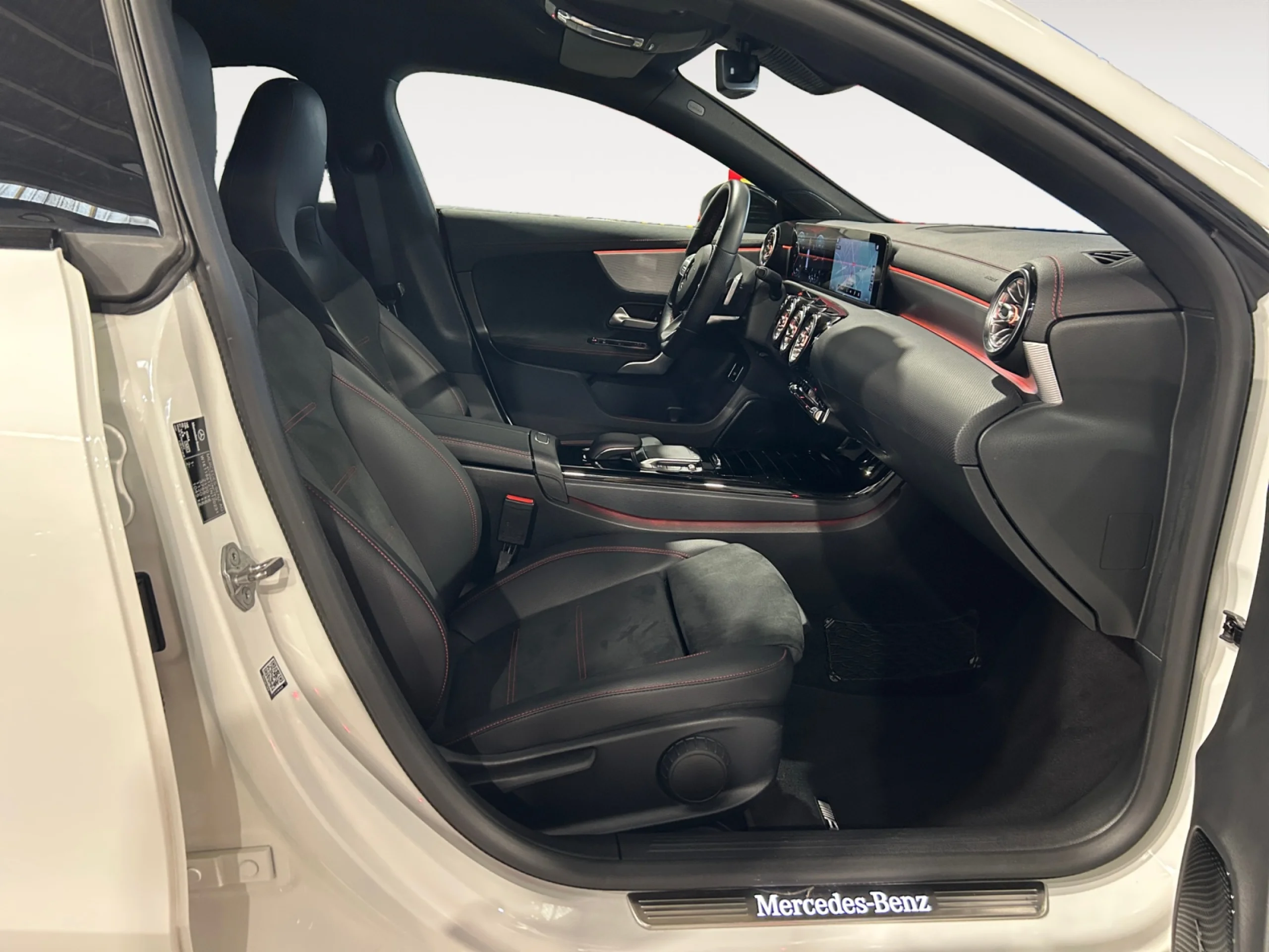 MERCEDES-BENZ CLA CLA 200 D DCT SHOOTING BRAKE - Foto 5