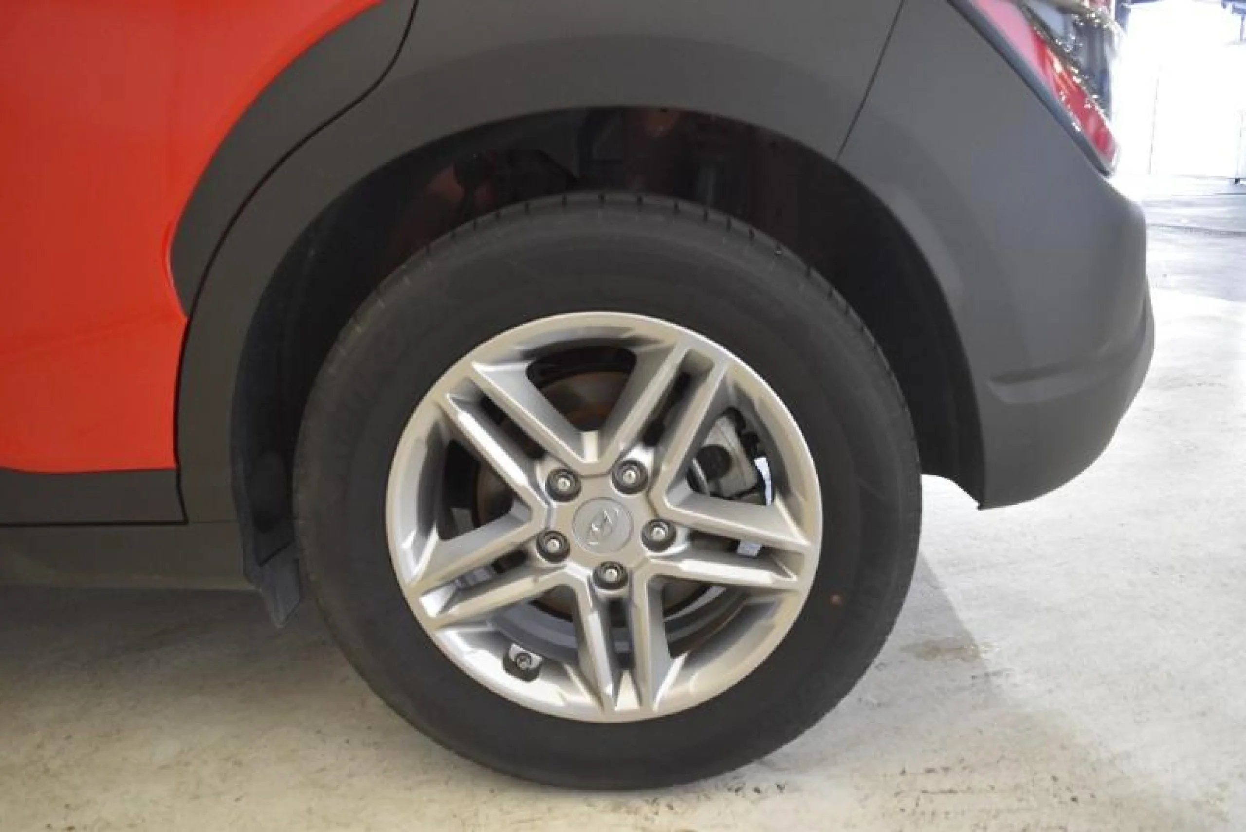 HYUNDAI KONA 1.0 TGDI MAXX 4X2 - Foto 9