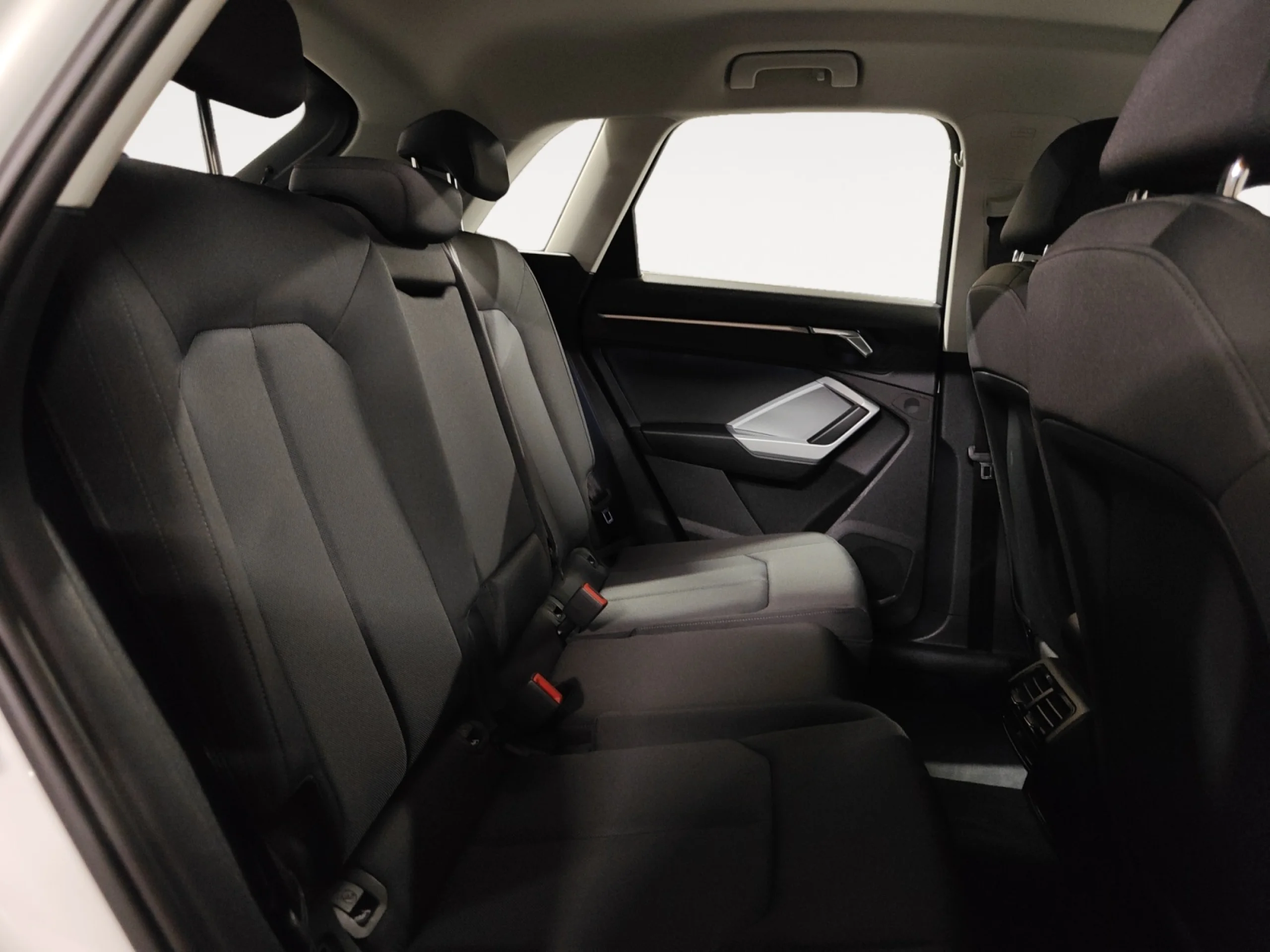 AUDI Q3 45 TFSI E 180KW (245CV) S TRONIC - Foto 6