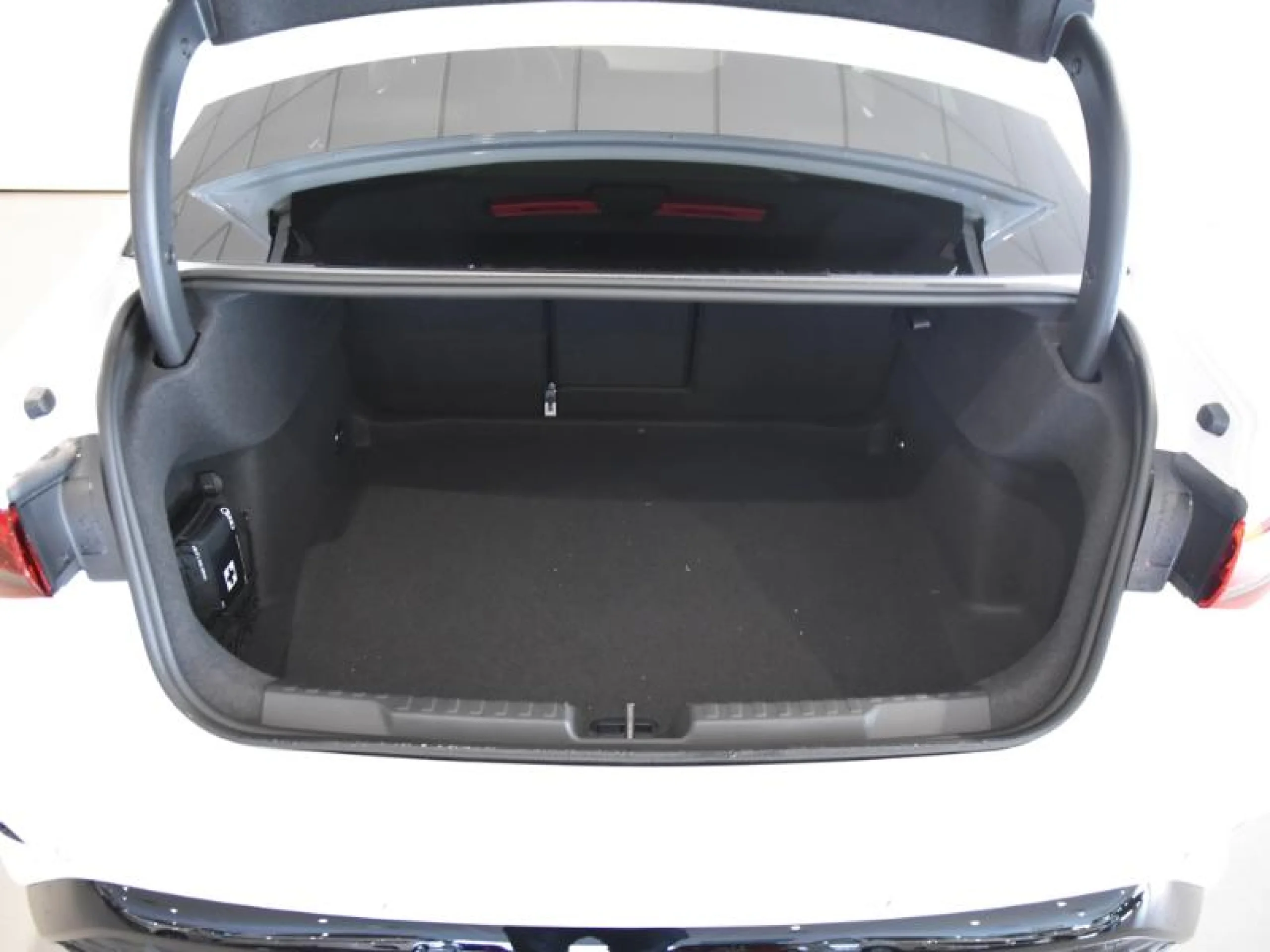 AUDI A3 SEDAN BLACK LINE 35 TFSI 110KW S TRONIC - Foto 7