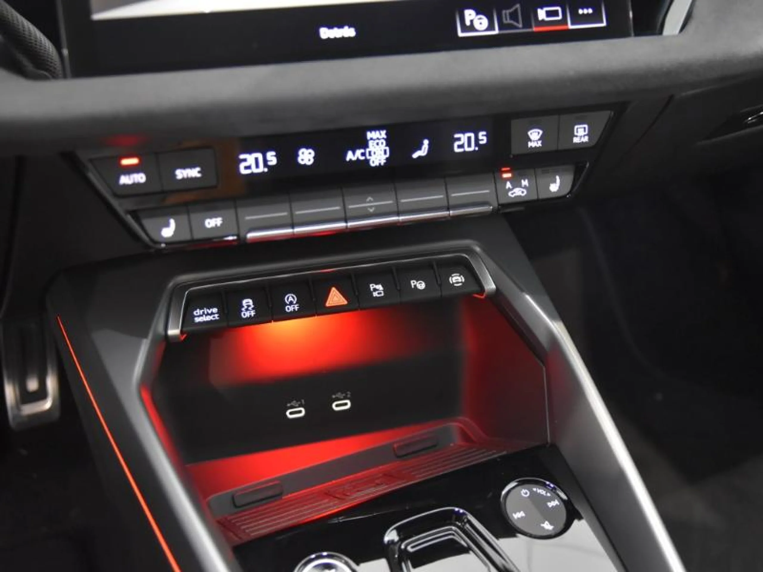 AUDI A3 SEDAN BLACK LINE 35 TFSI 110KW S TRONIC - Foto 11